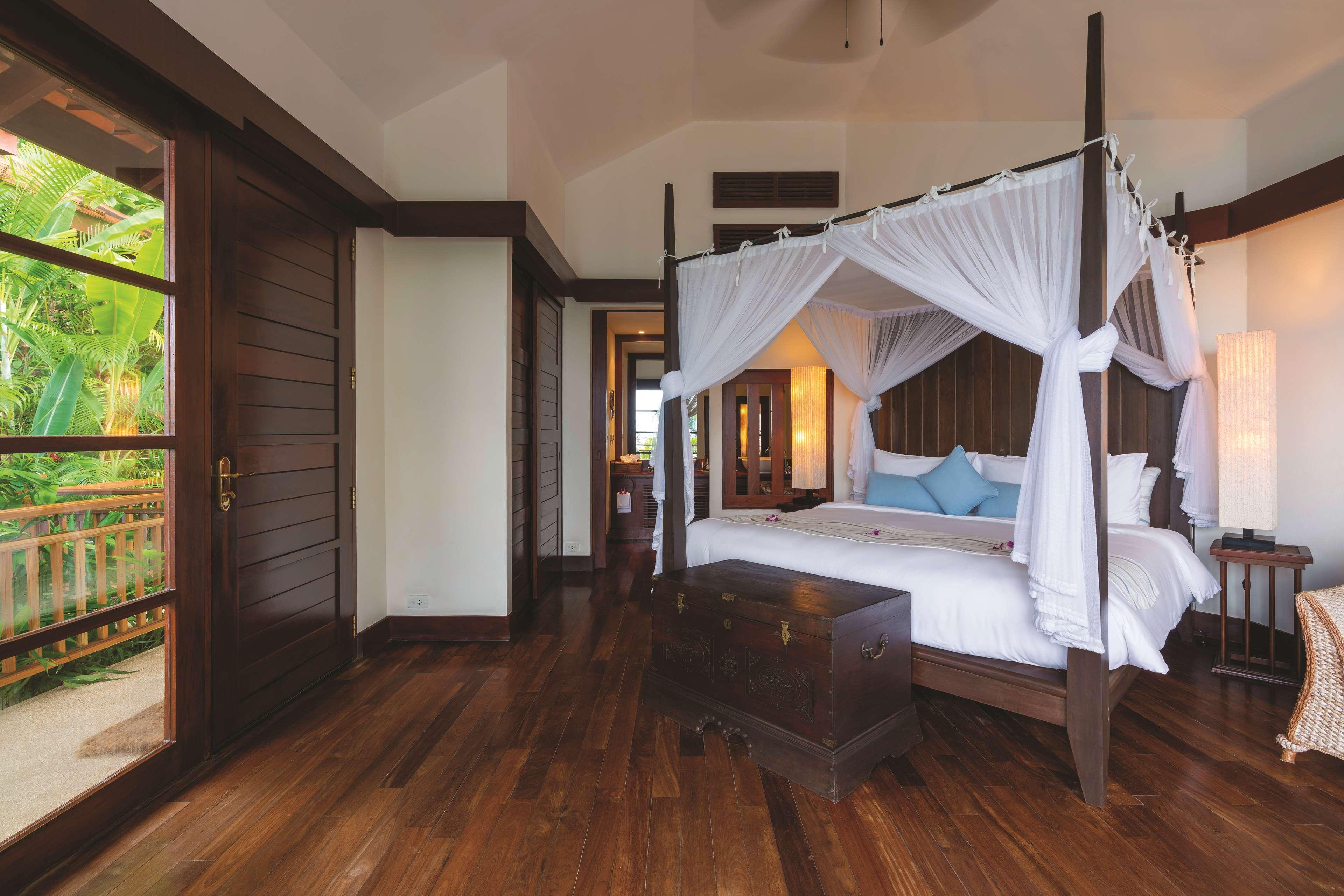 Apartment Four Bedrooms with Private Pool