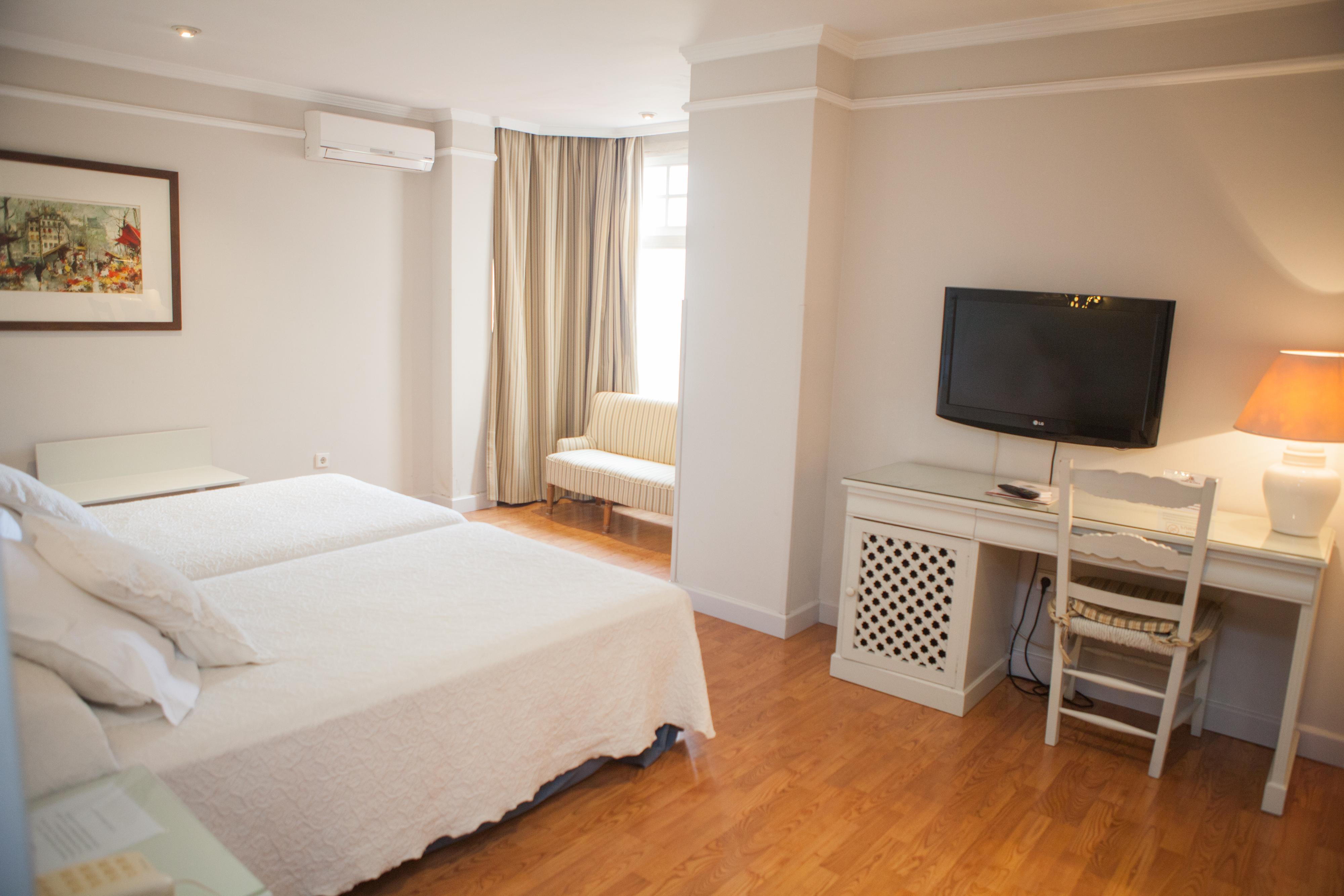 Double or Twin Standard