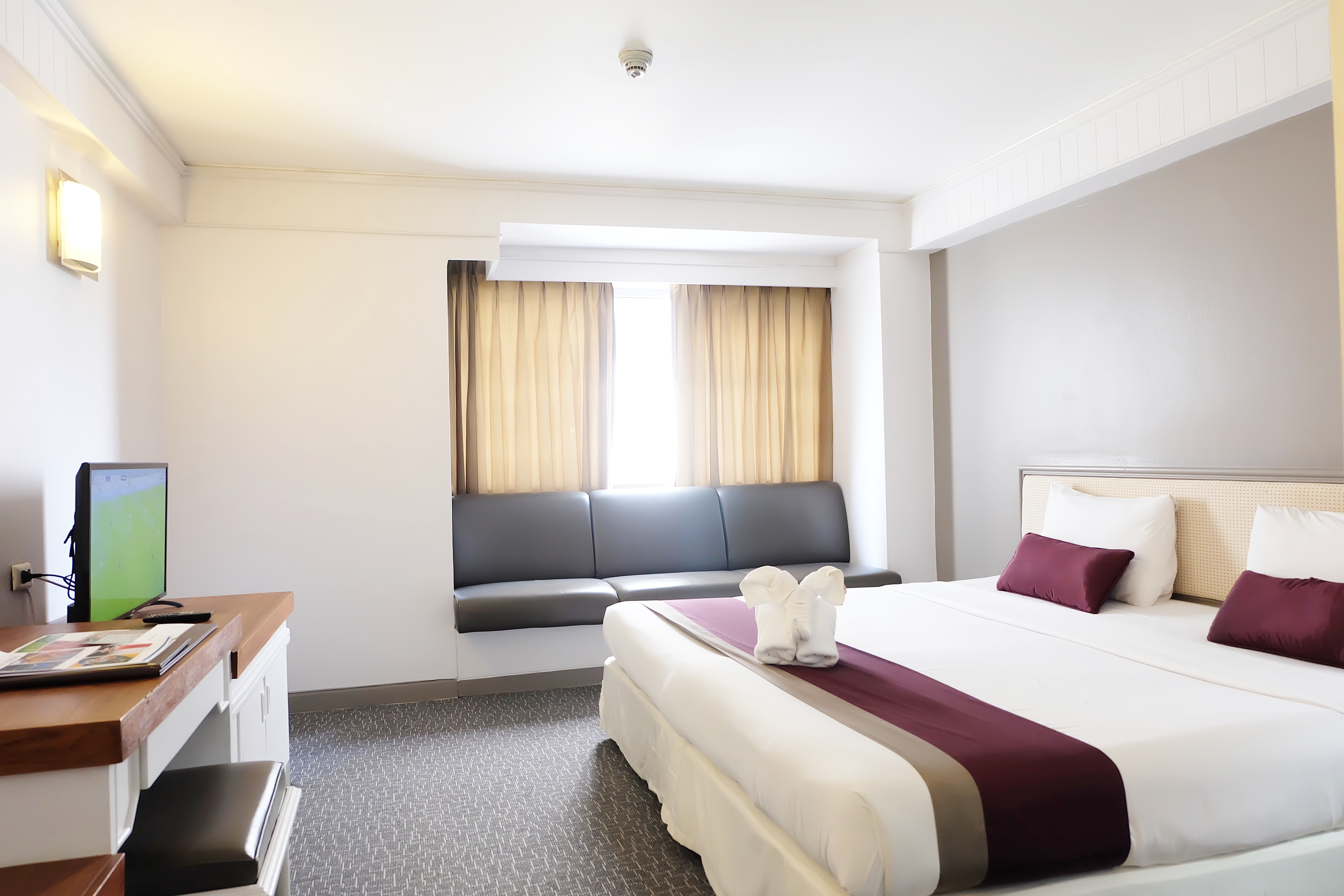 Double or Twin Deluxe