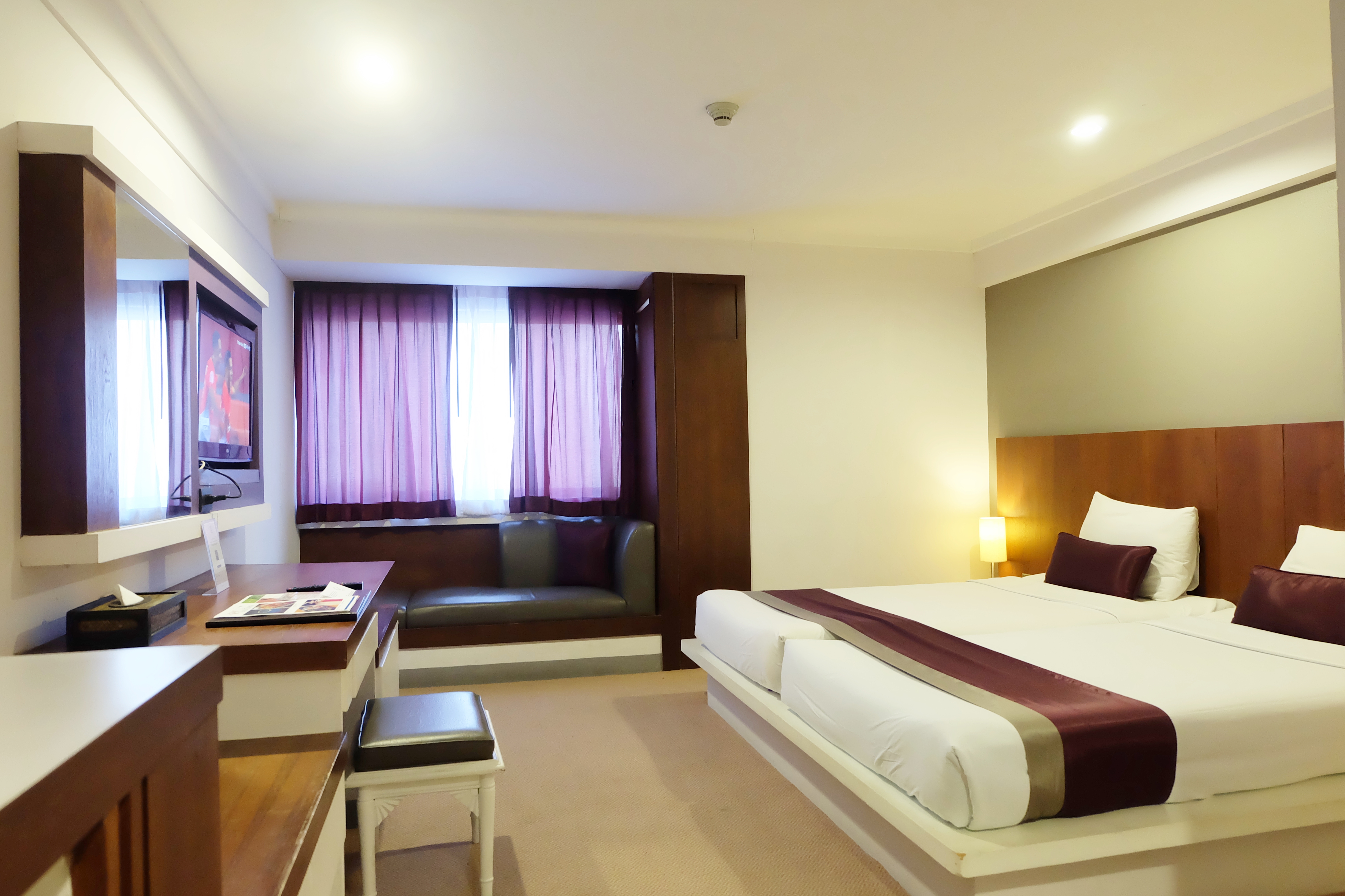 Double or Twin Deluxe