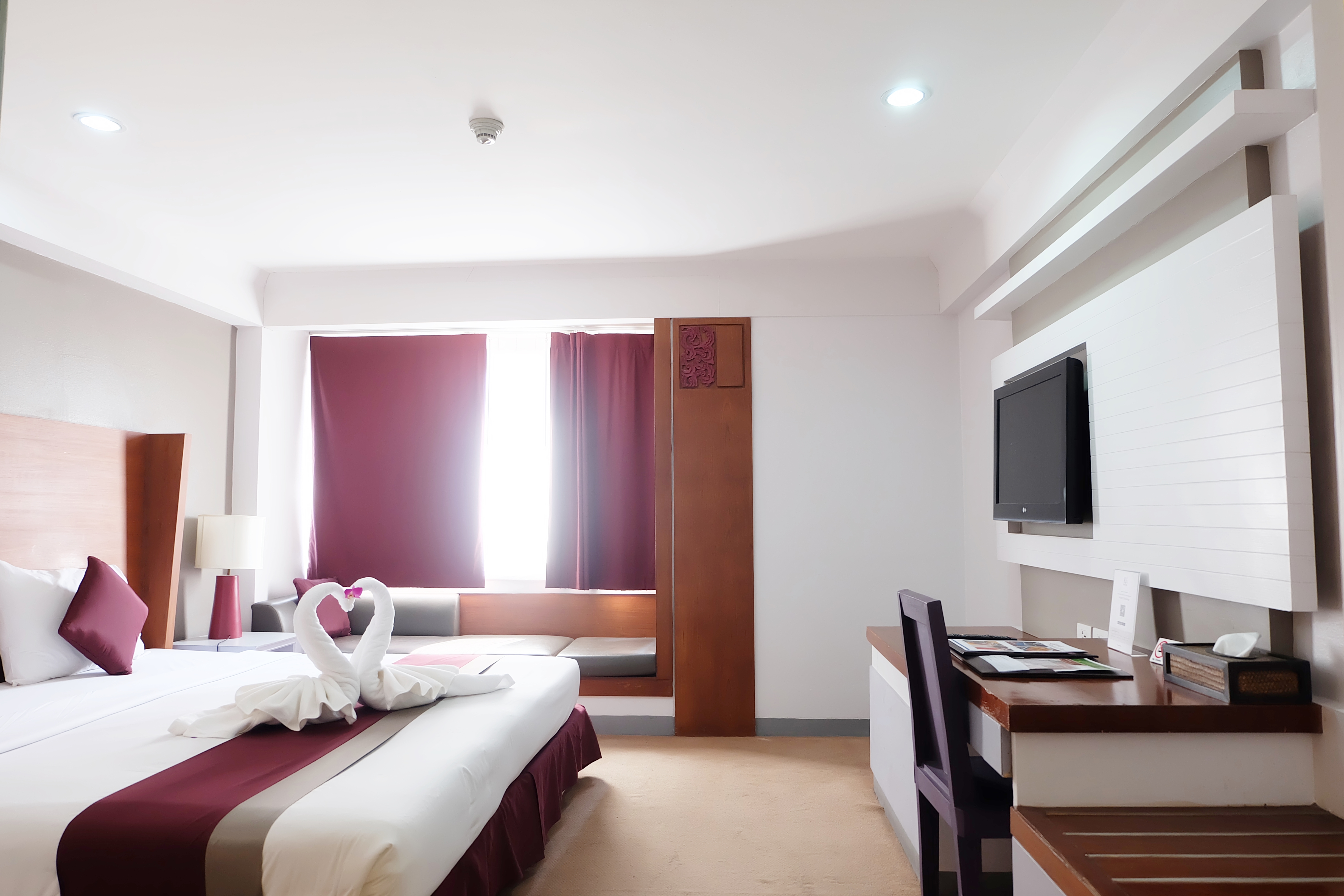 Double or Twin Deluxe