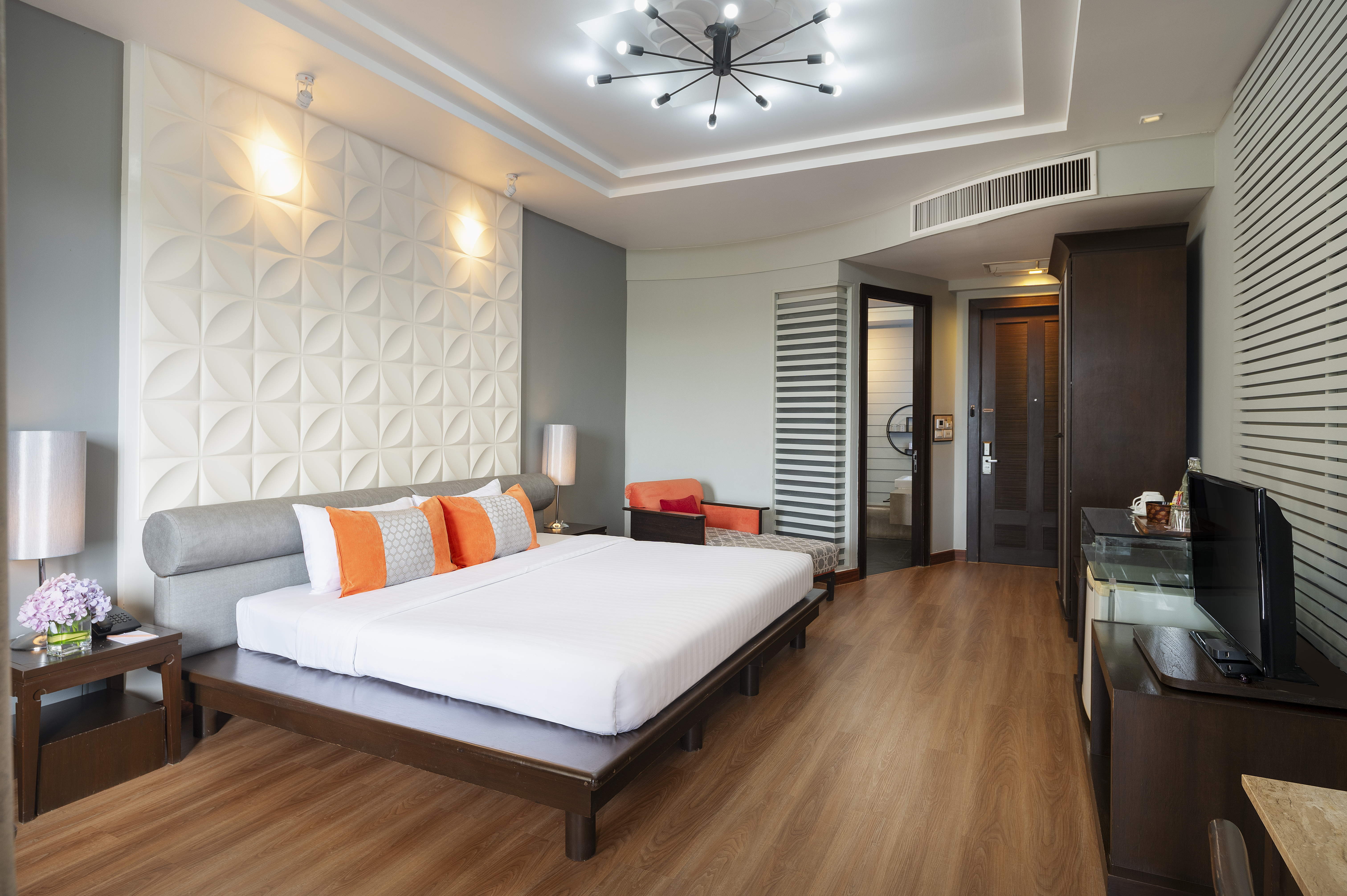 Double or Twin Deluxe