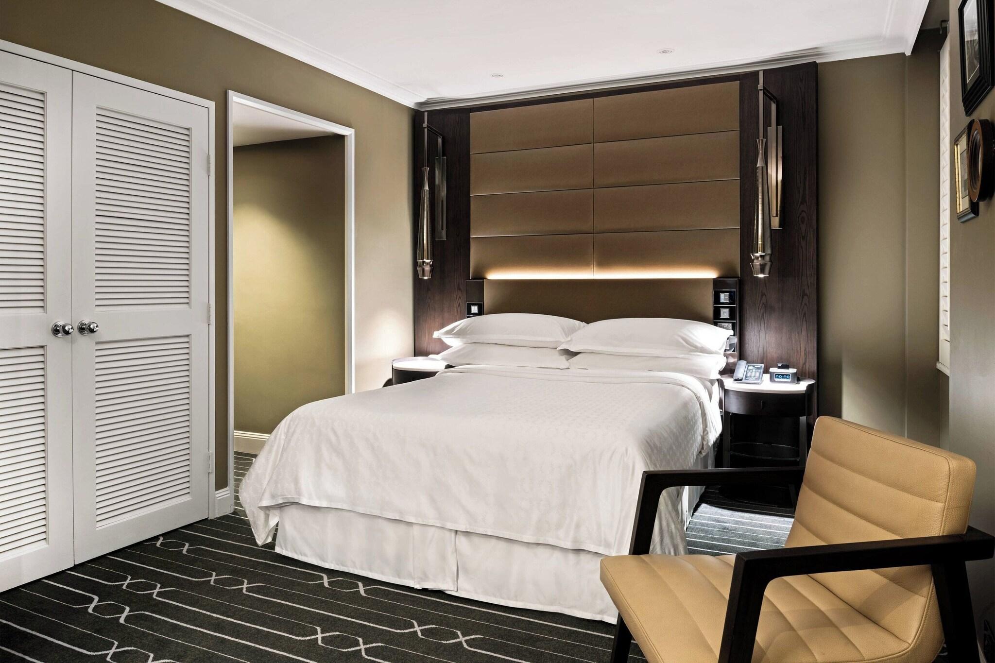 Double Queen Size Bed