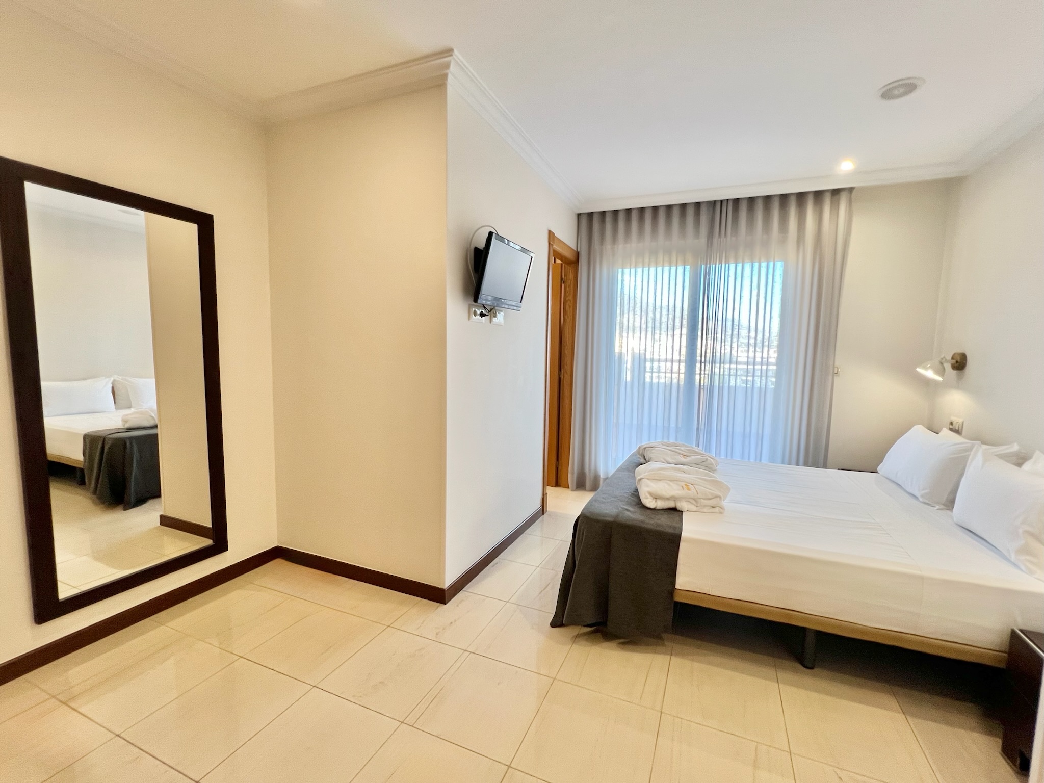 Apartment Two Bedrooms with Terrace