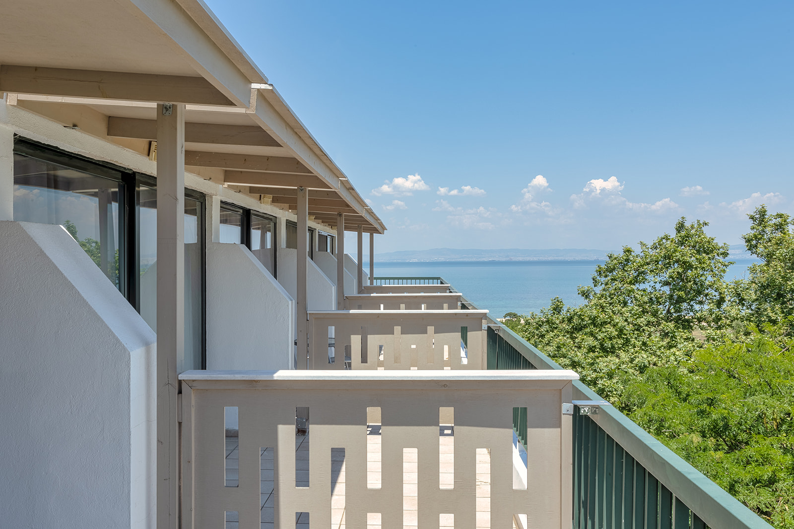 Double Deluxe Side Sea View