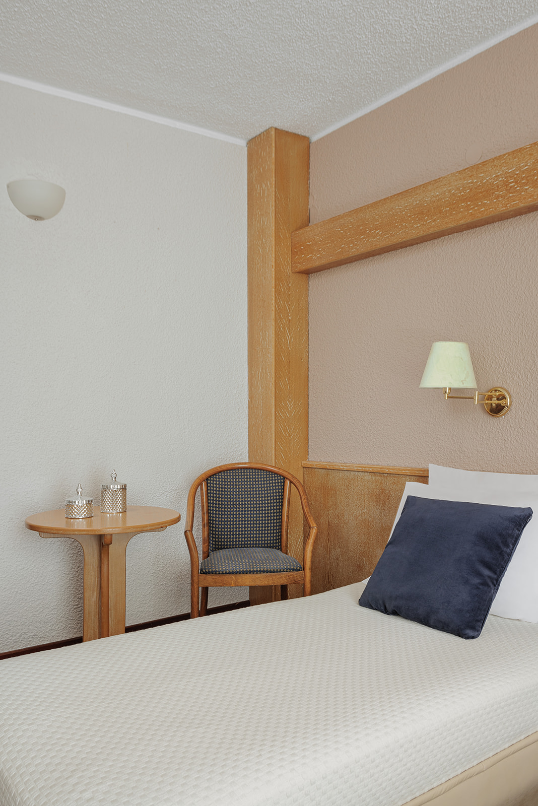 Twin Classic City View