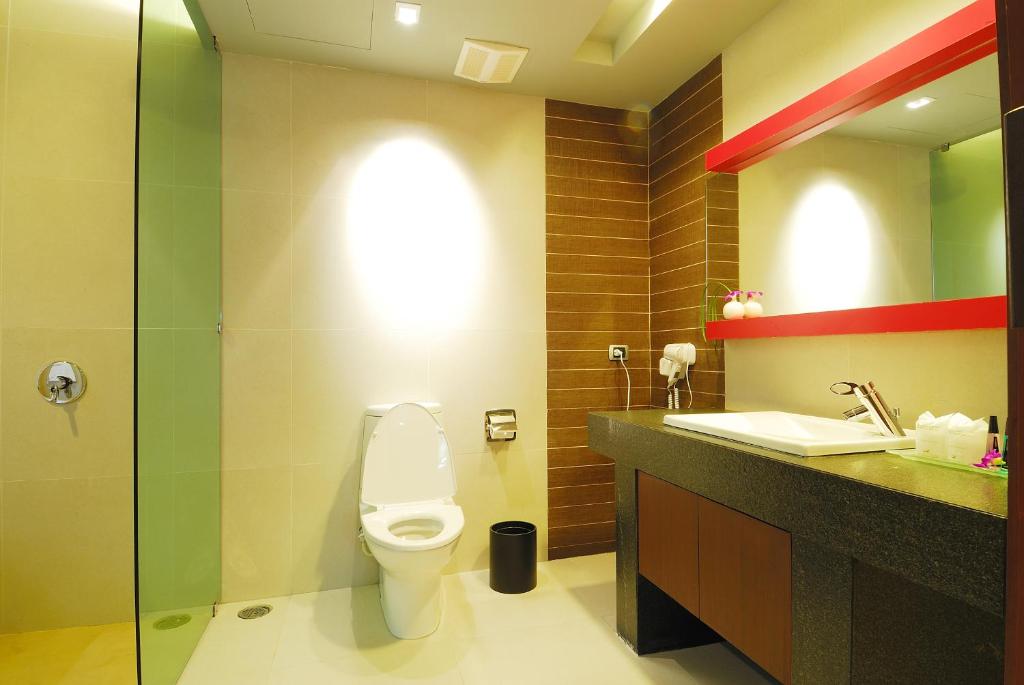 Double or Twin Pool View