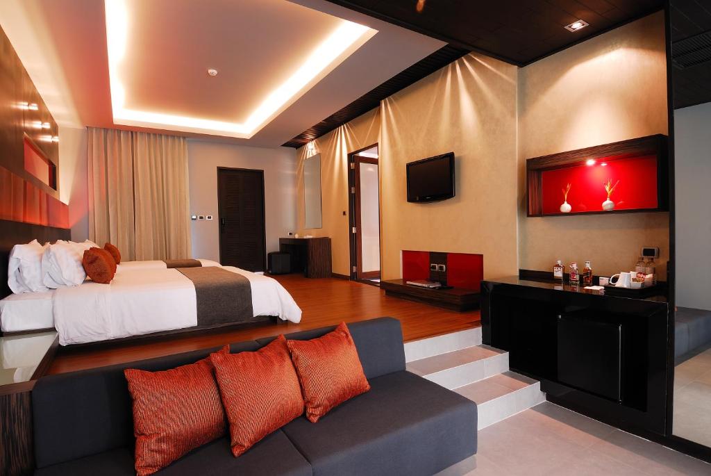 Double or Twin Pool View