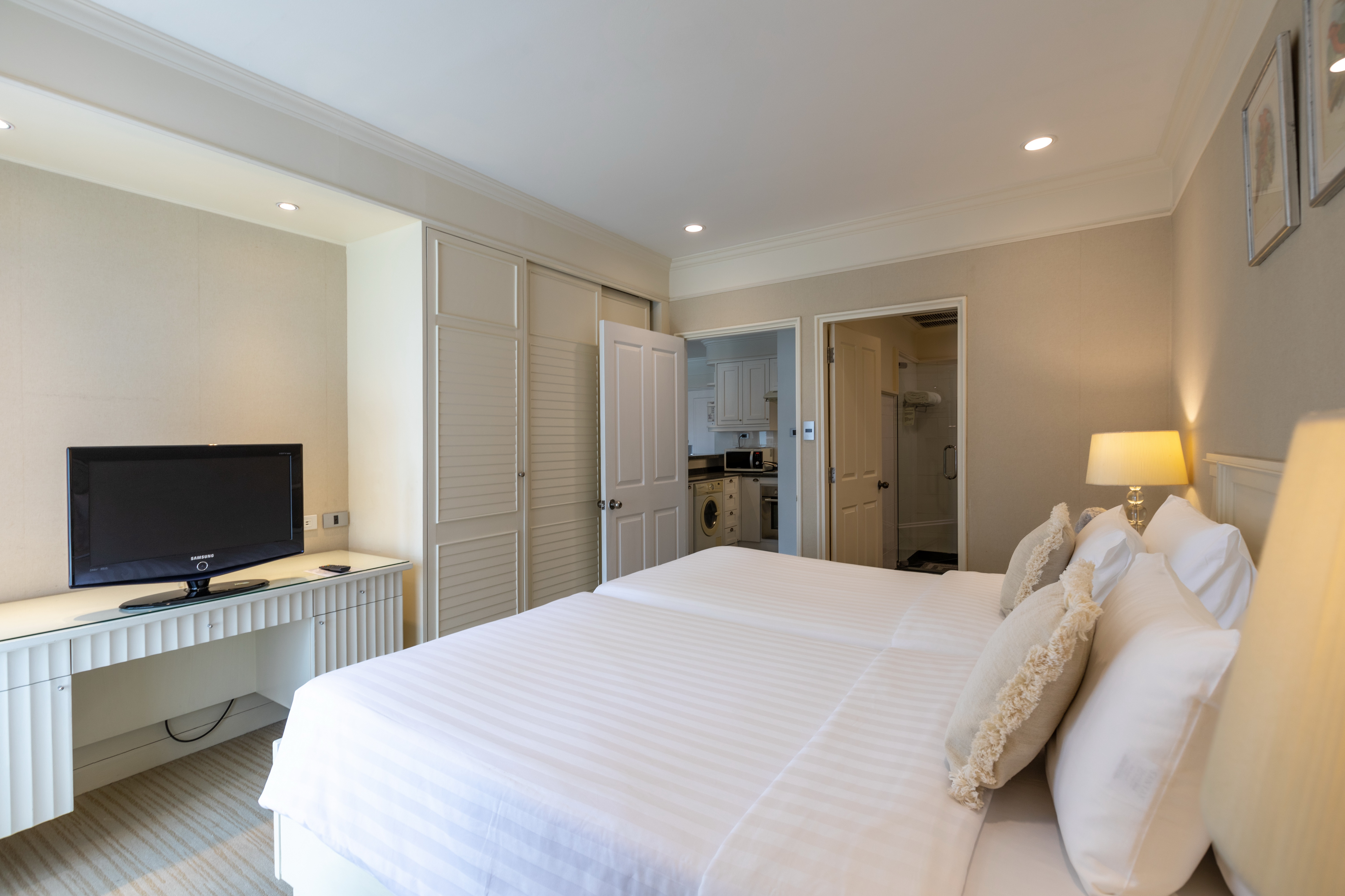 Suite Two Bedrooms