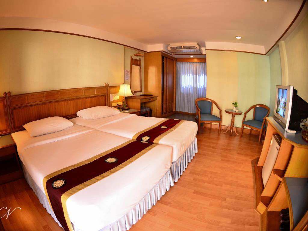 Double or Twin Deluxe