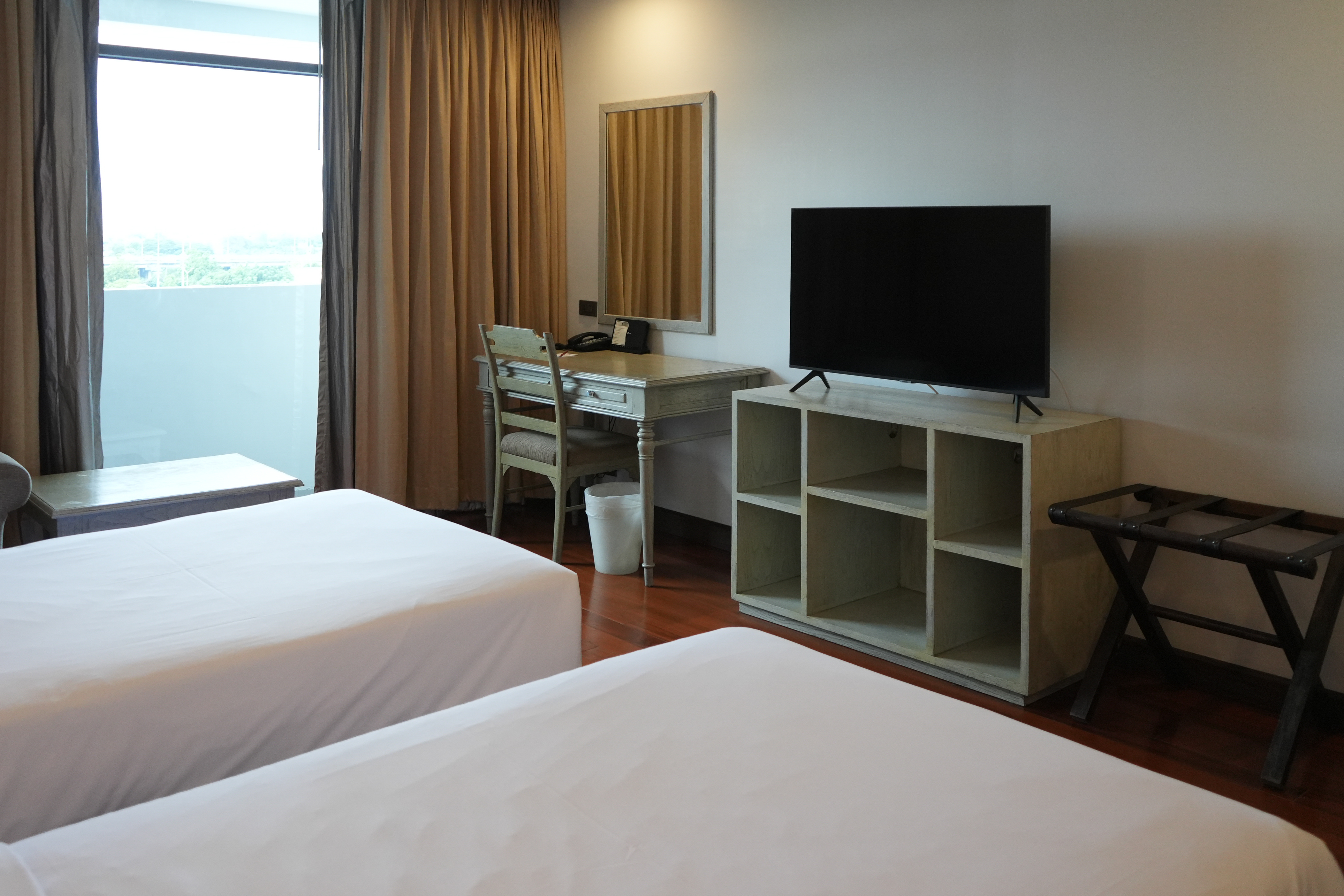 Double or Twin Deluxe