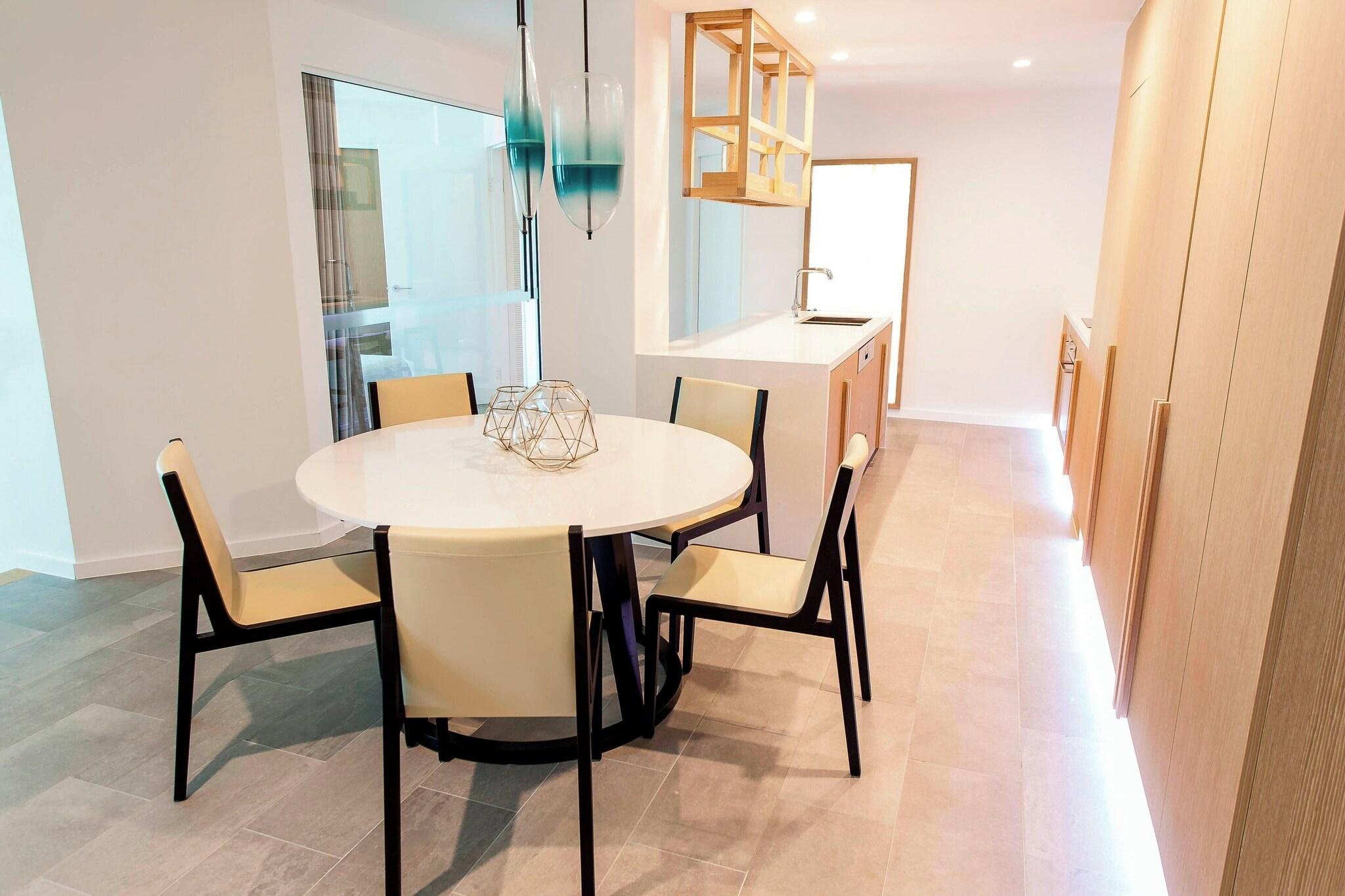 Villa King Bed Two Bedrooms