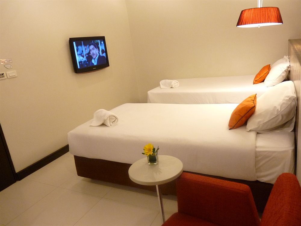 Double or Twin Standard