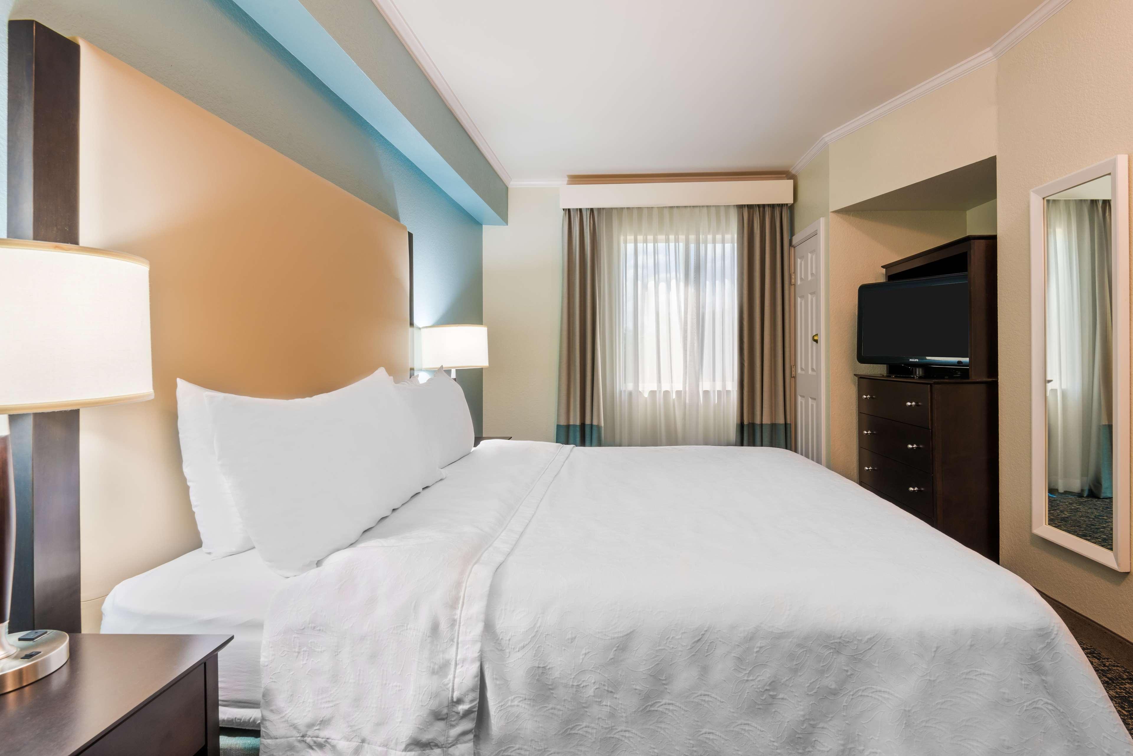 Suite King Bed One Bedroom 