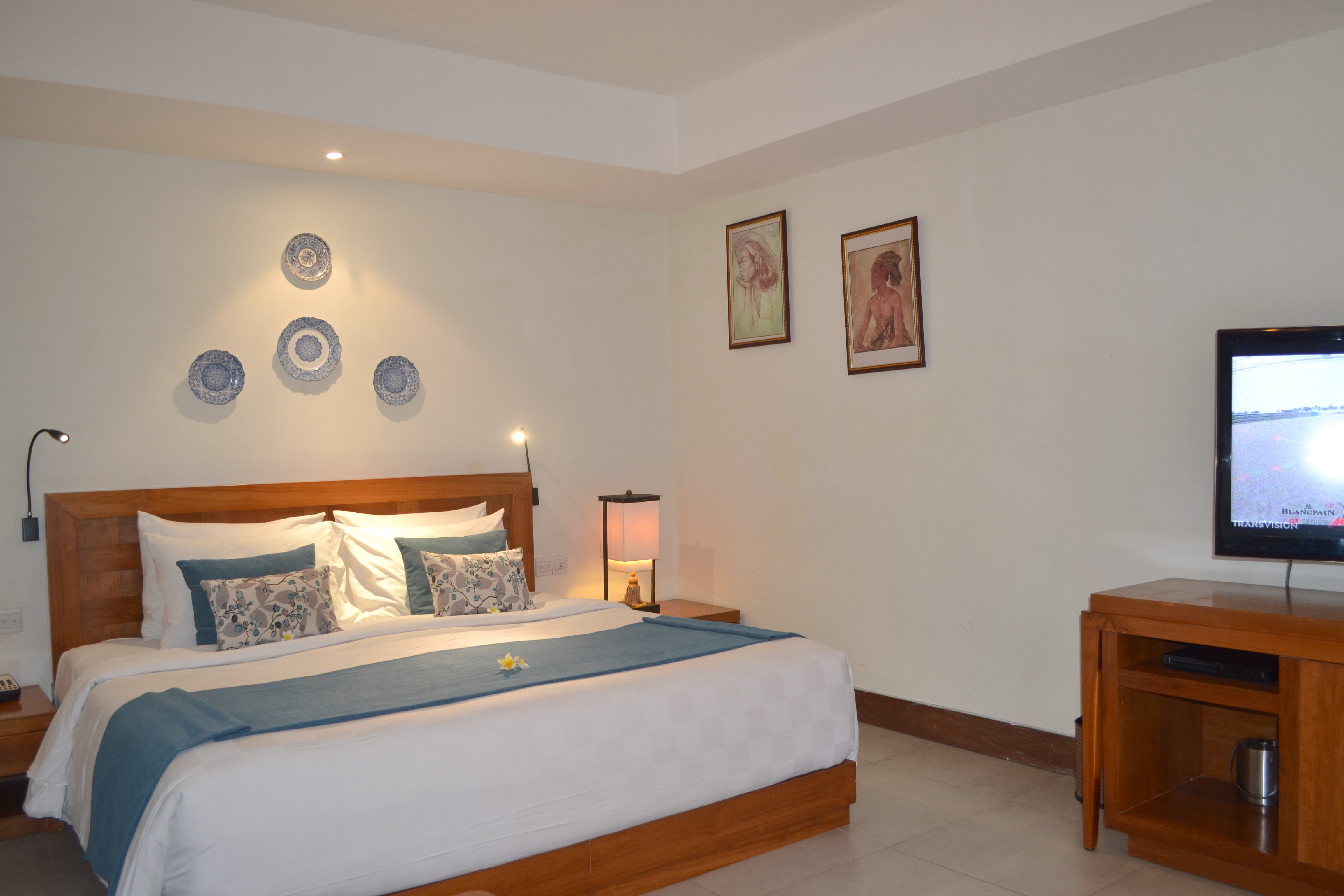 Double or Twin Deluxe