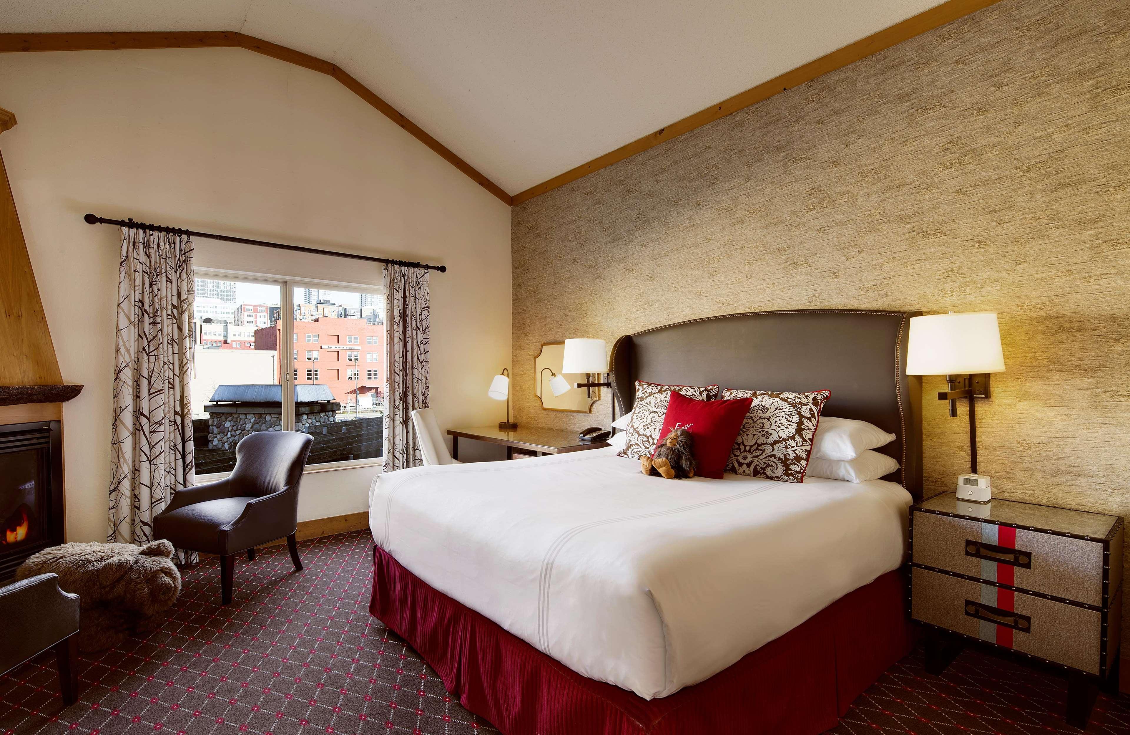 Double Queen Size Bed