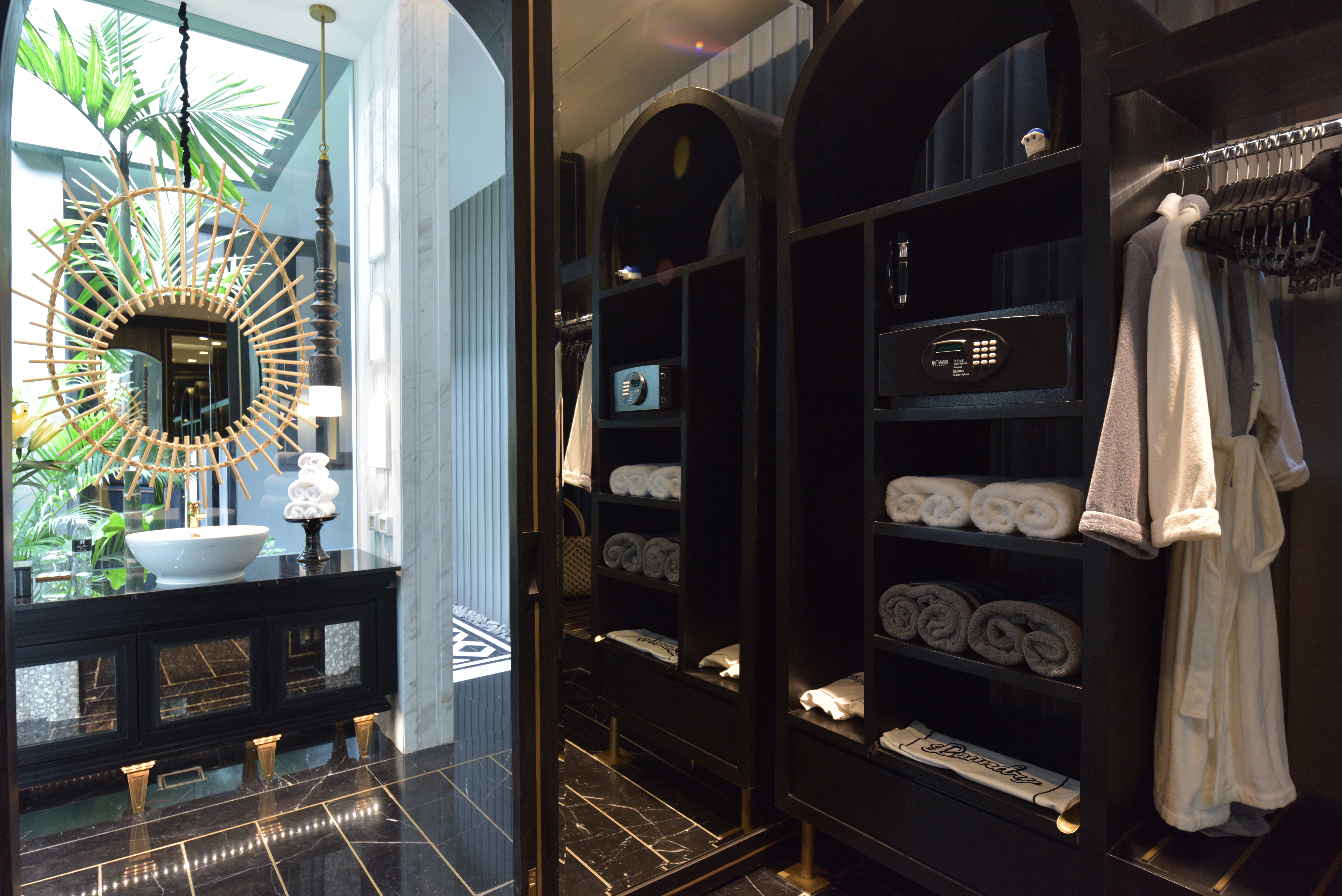 Villa Two Queen Beds