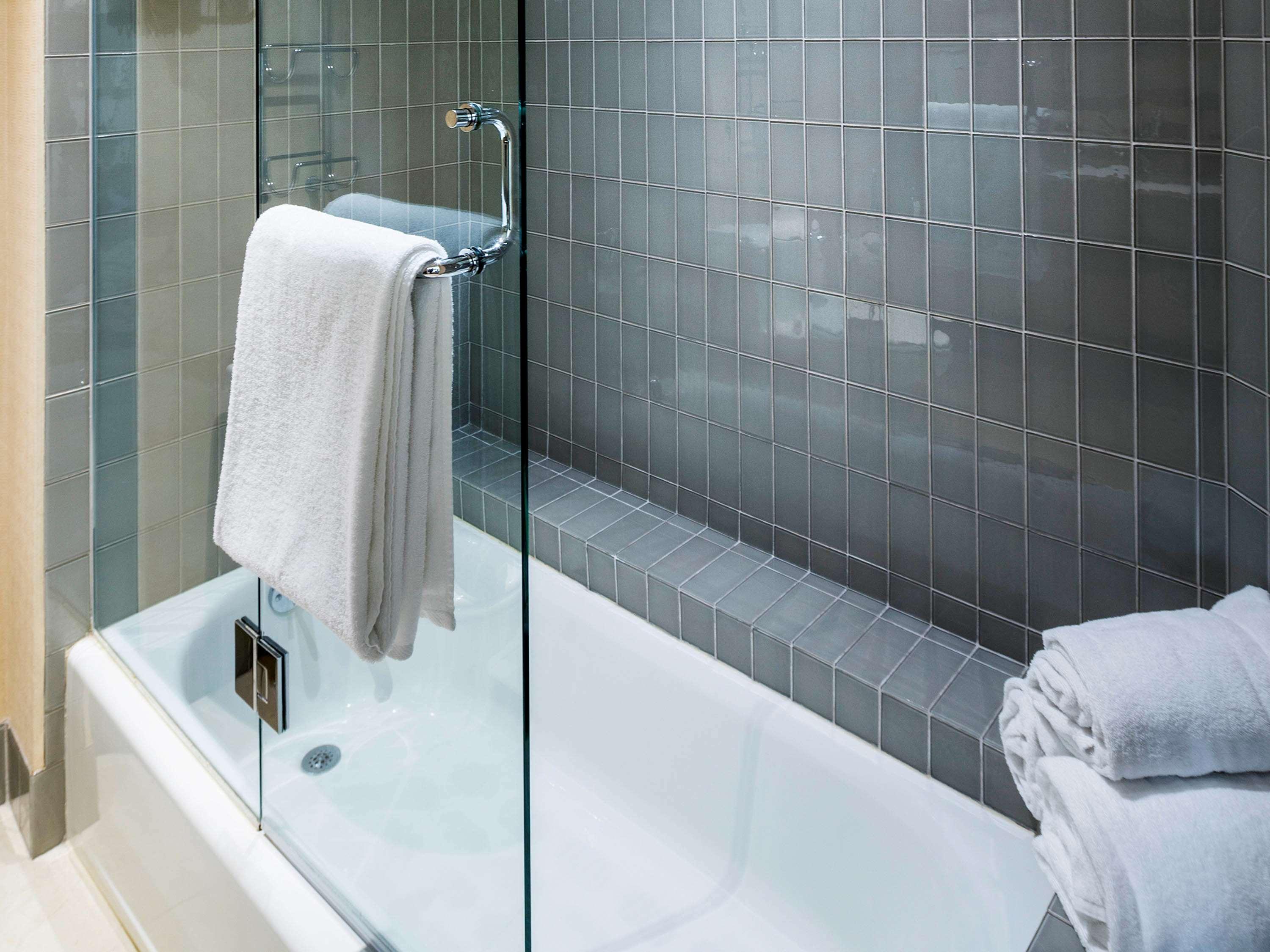 Double Superior with Views