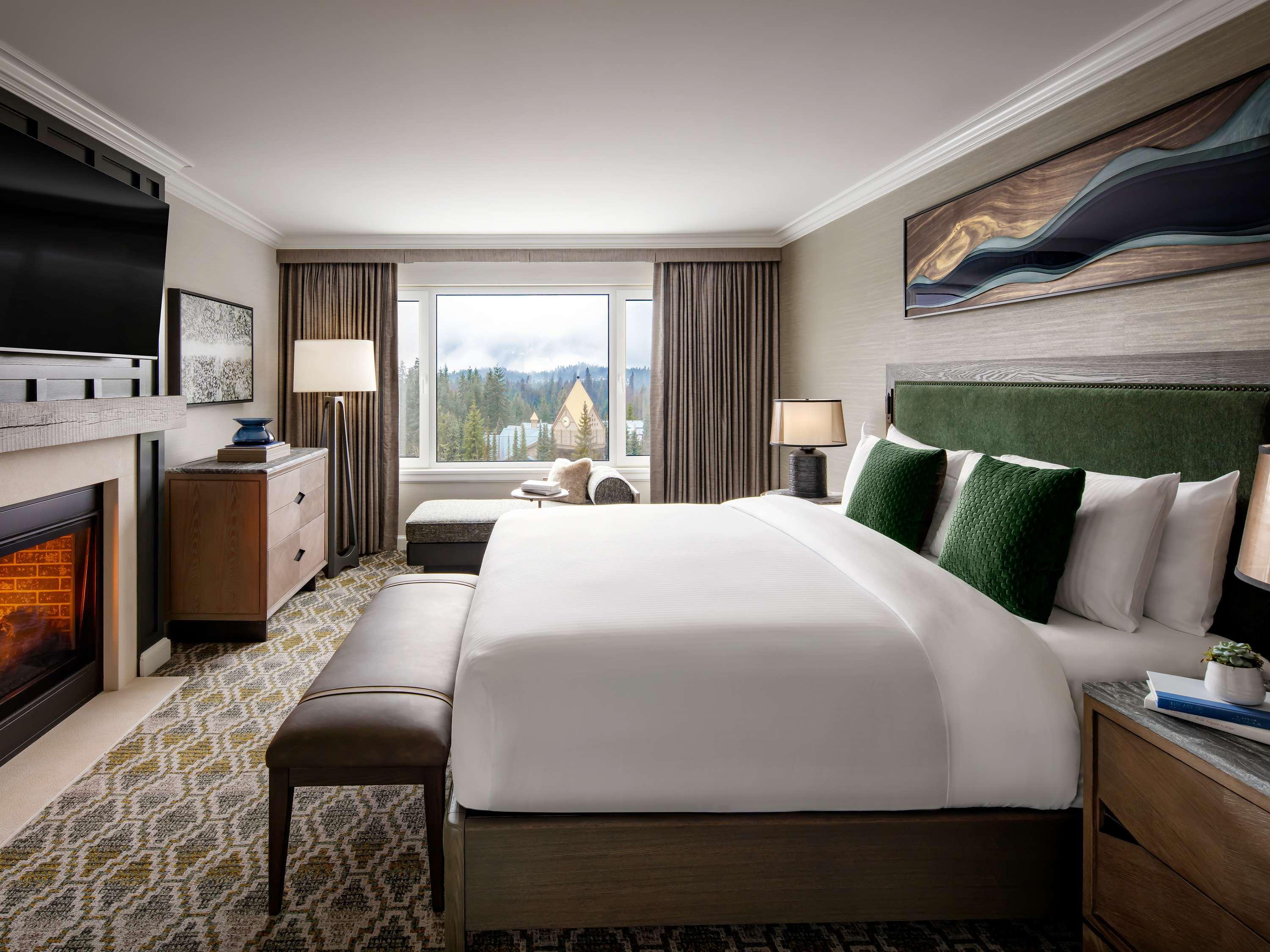 Suite Deluxe King Bed