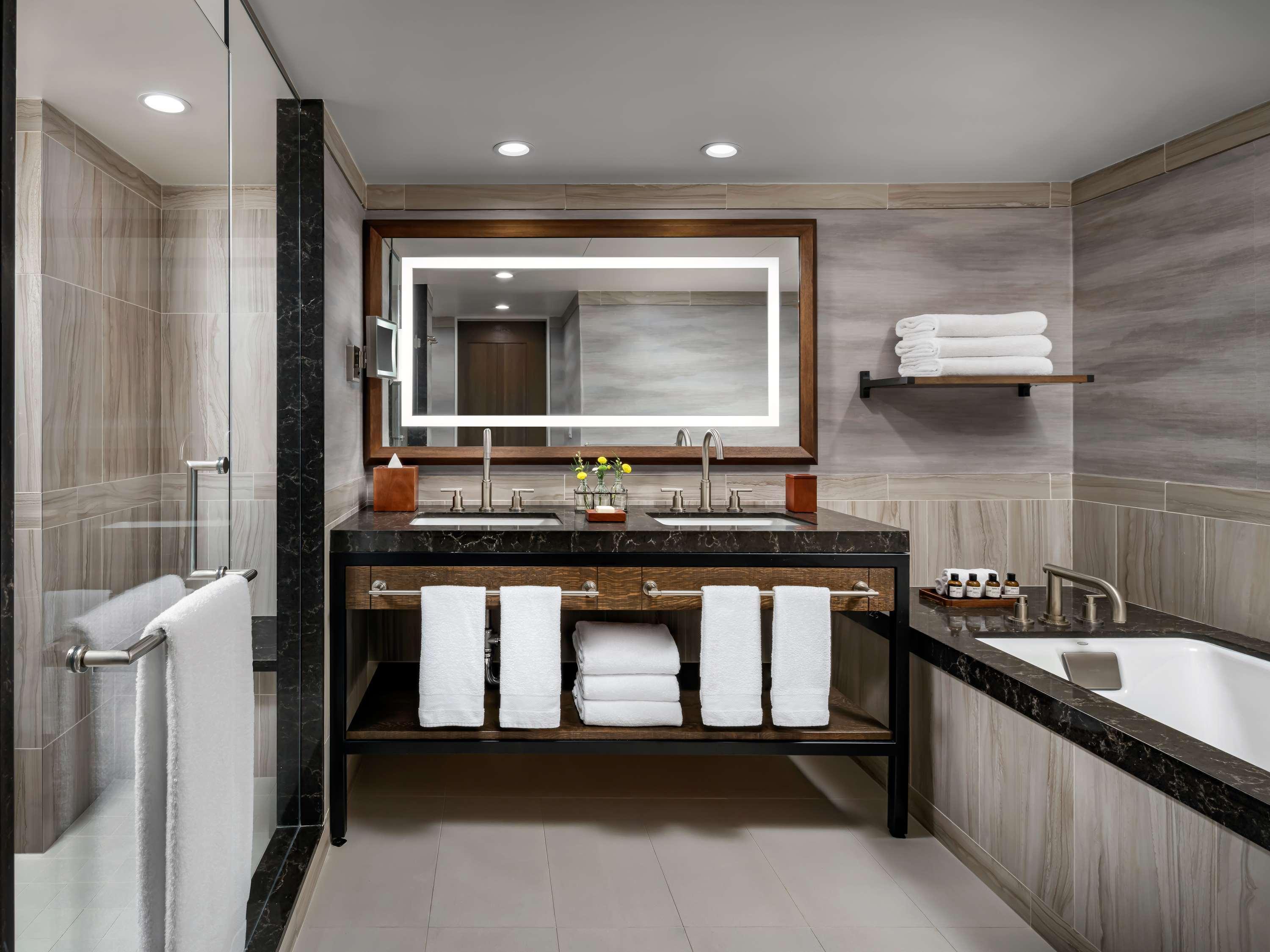 Junior Suite with Views