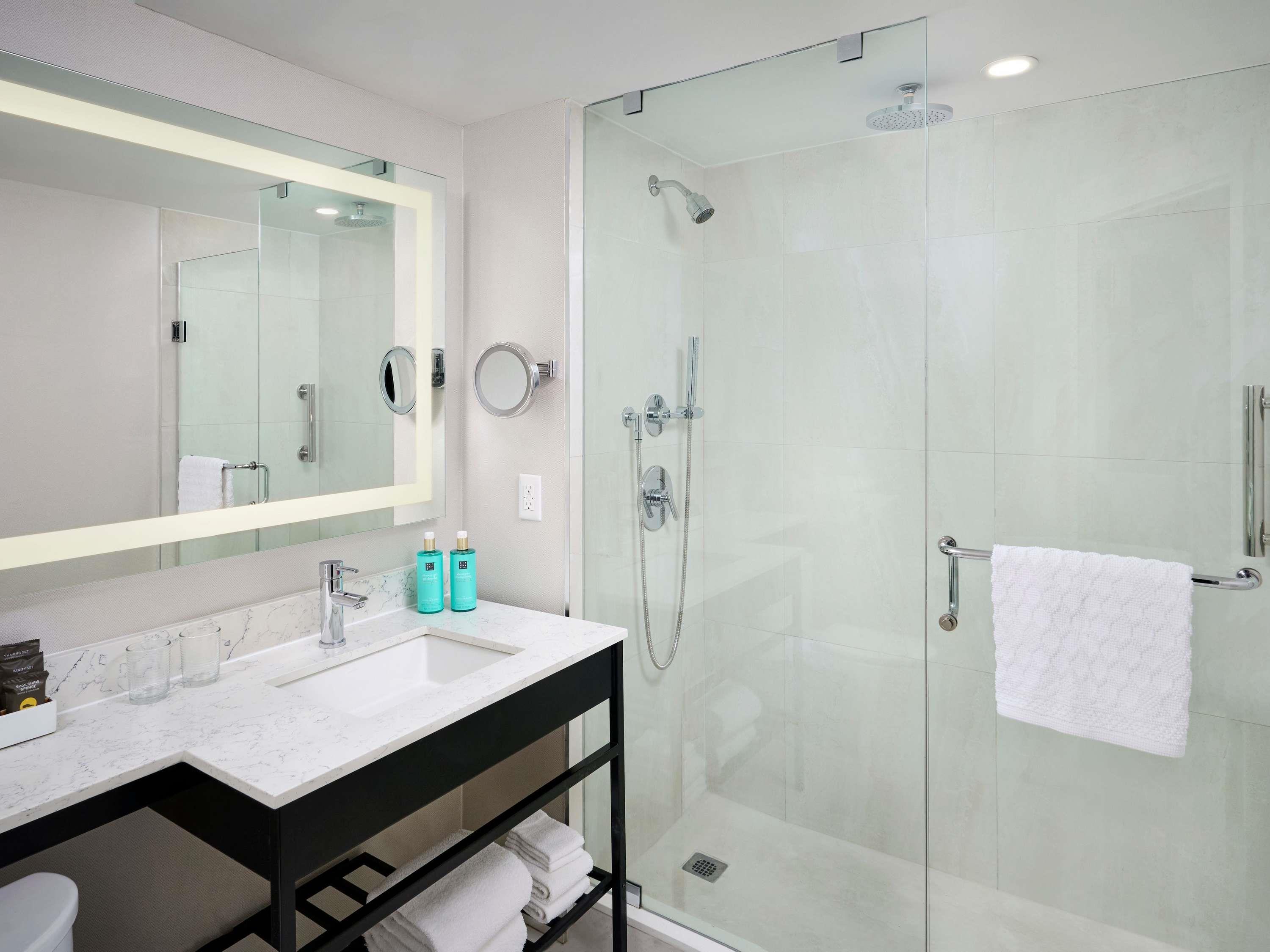 Double Superior King Bed