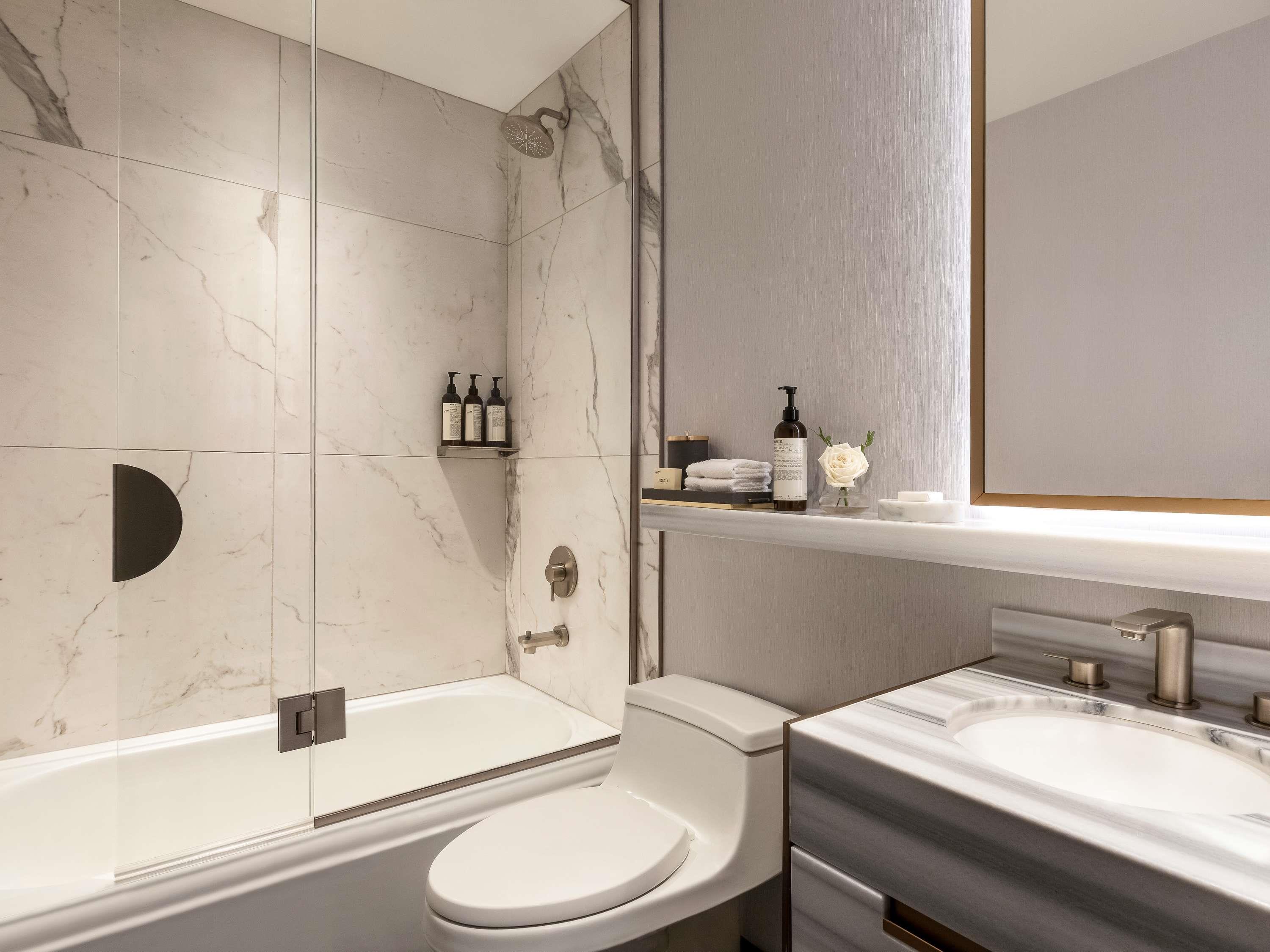 Junior Suite King Size Bed