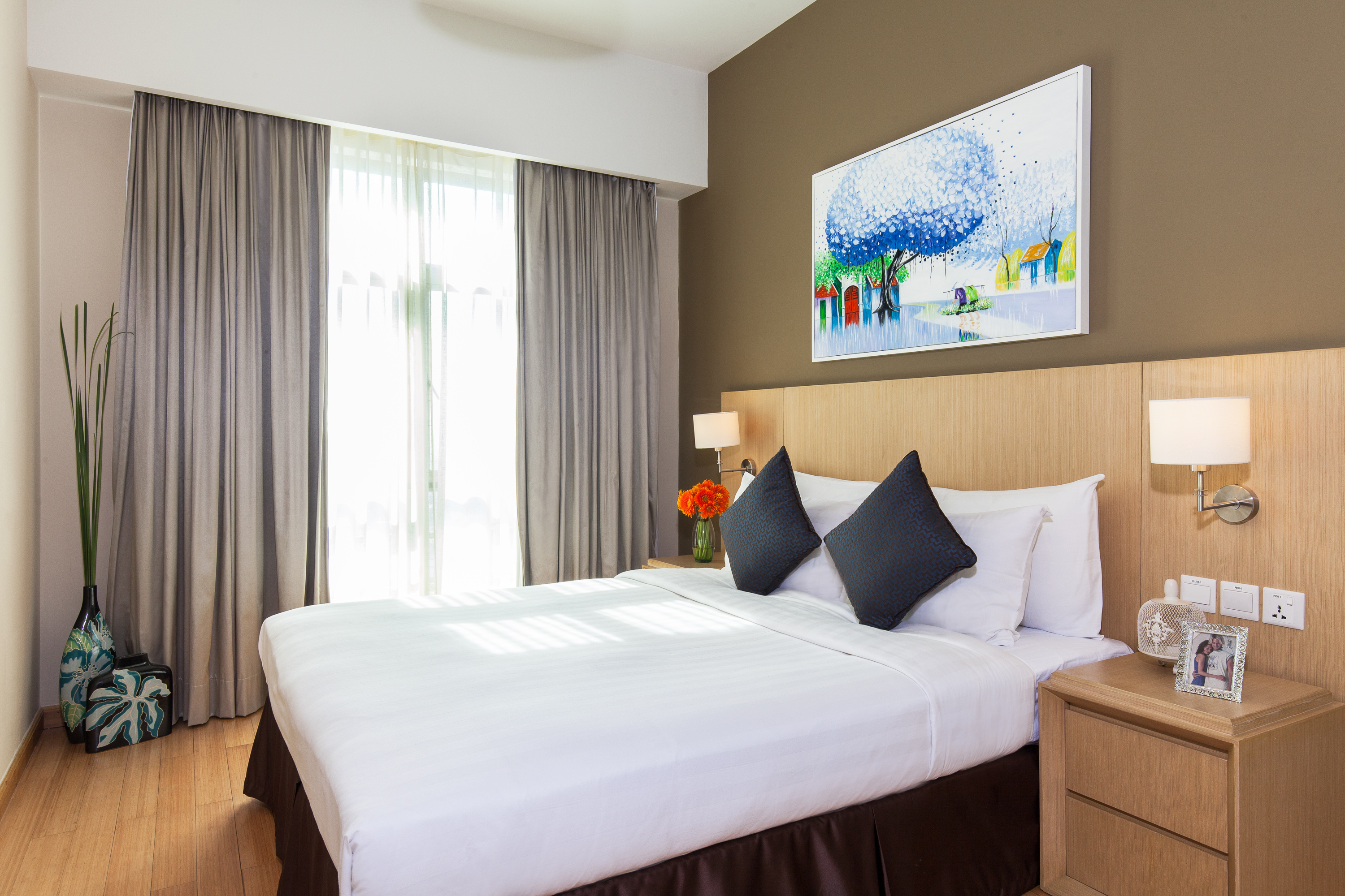 Single Premier Two Bedrooms