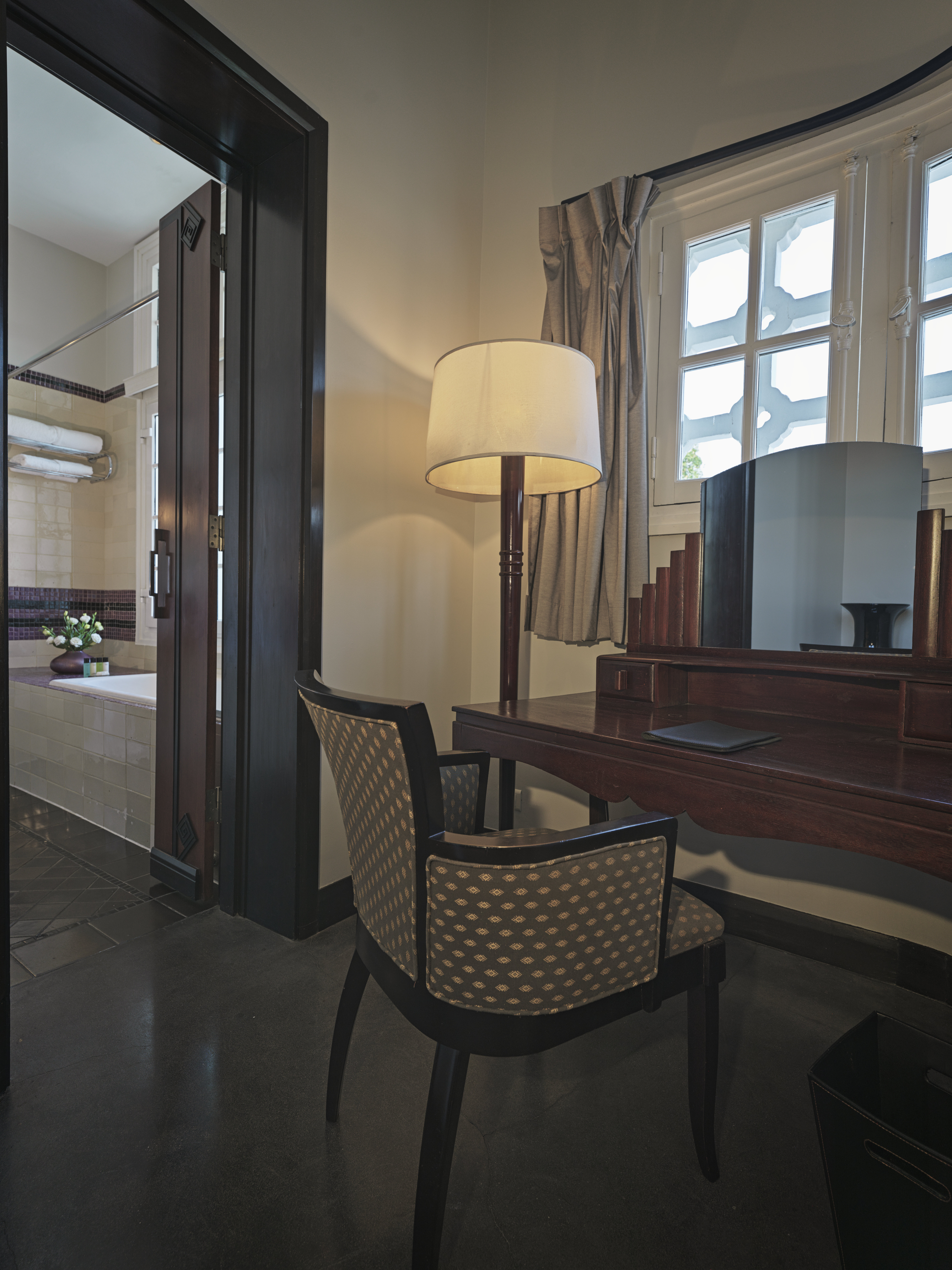 Junior Suite King Size Bed