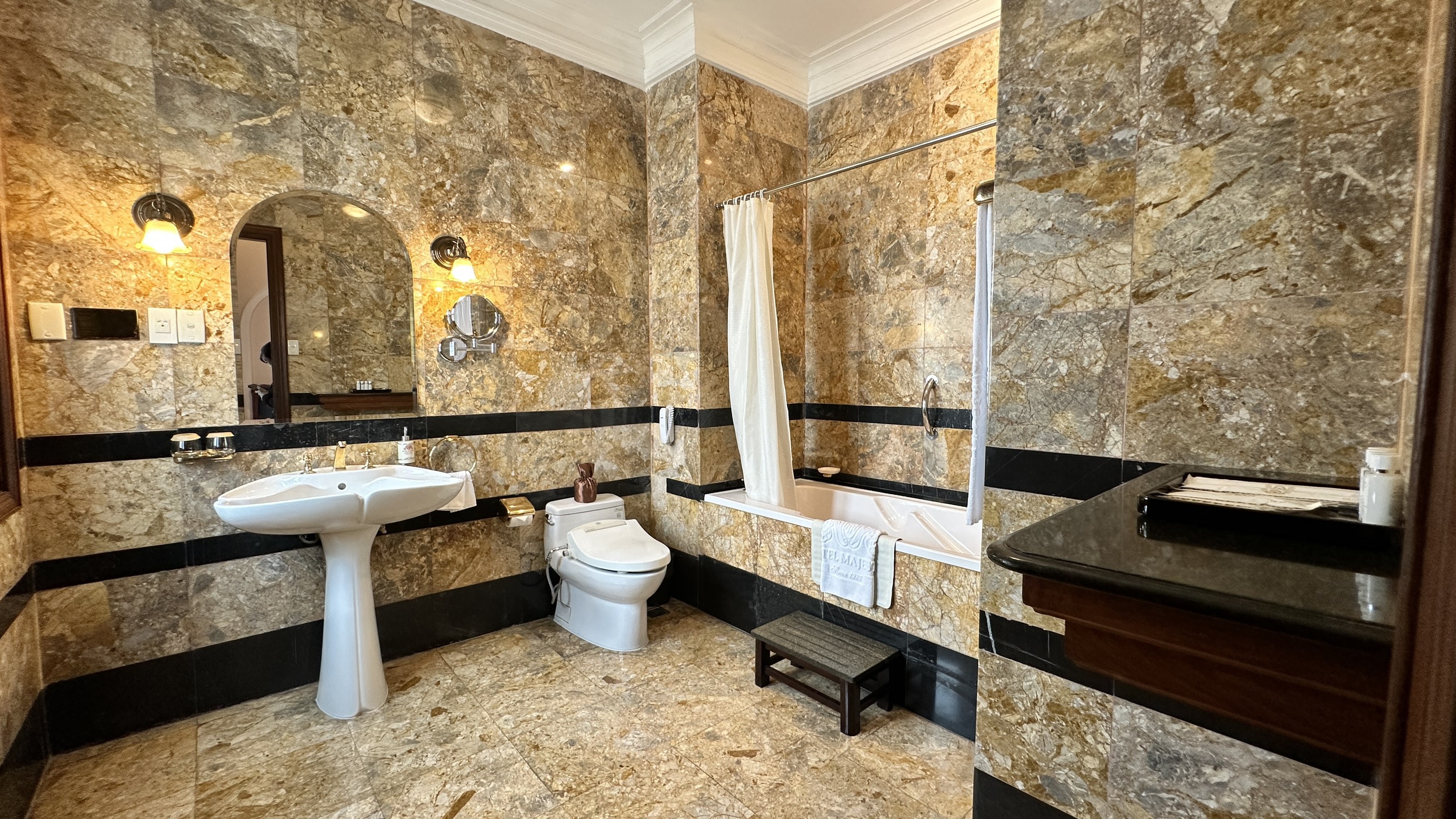 Twin Deluxe River View