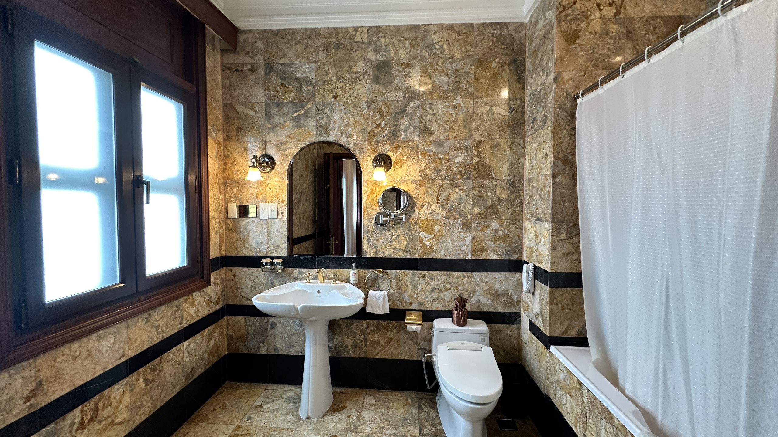 Twin Deluxe River View