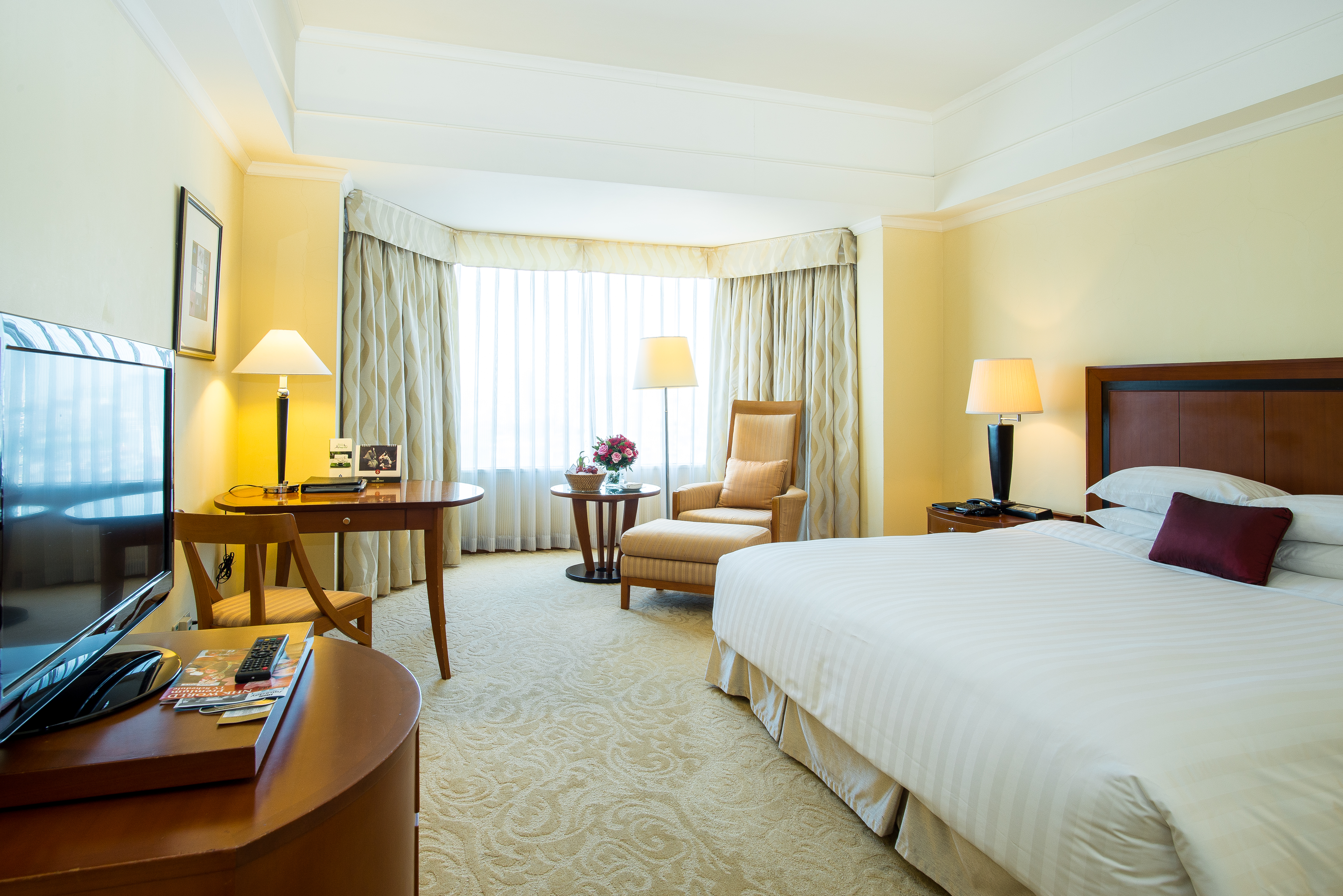 Double Deluxe King Bed