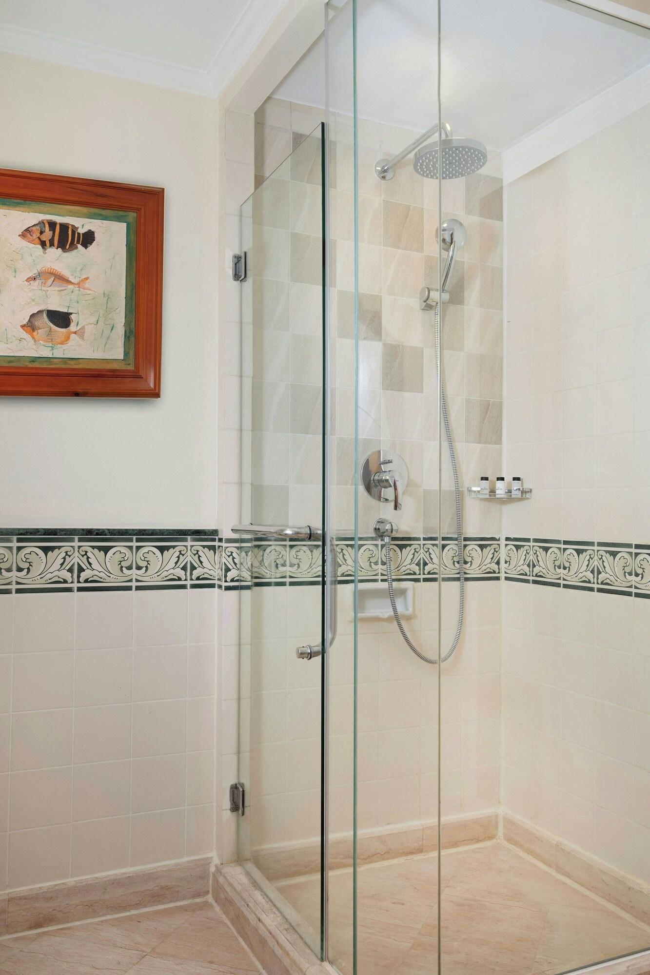 Double Club King Bed