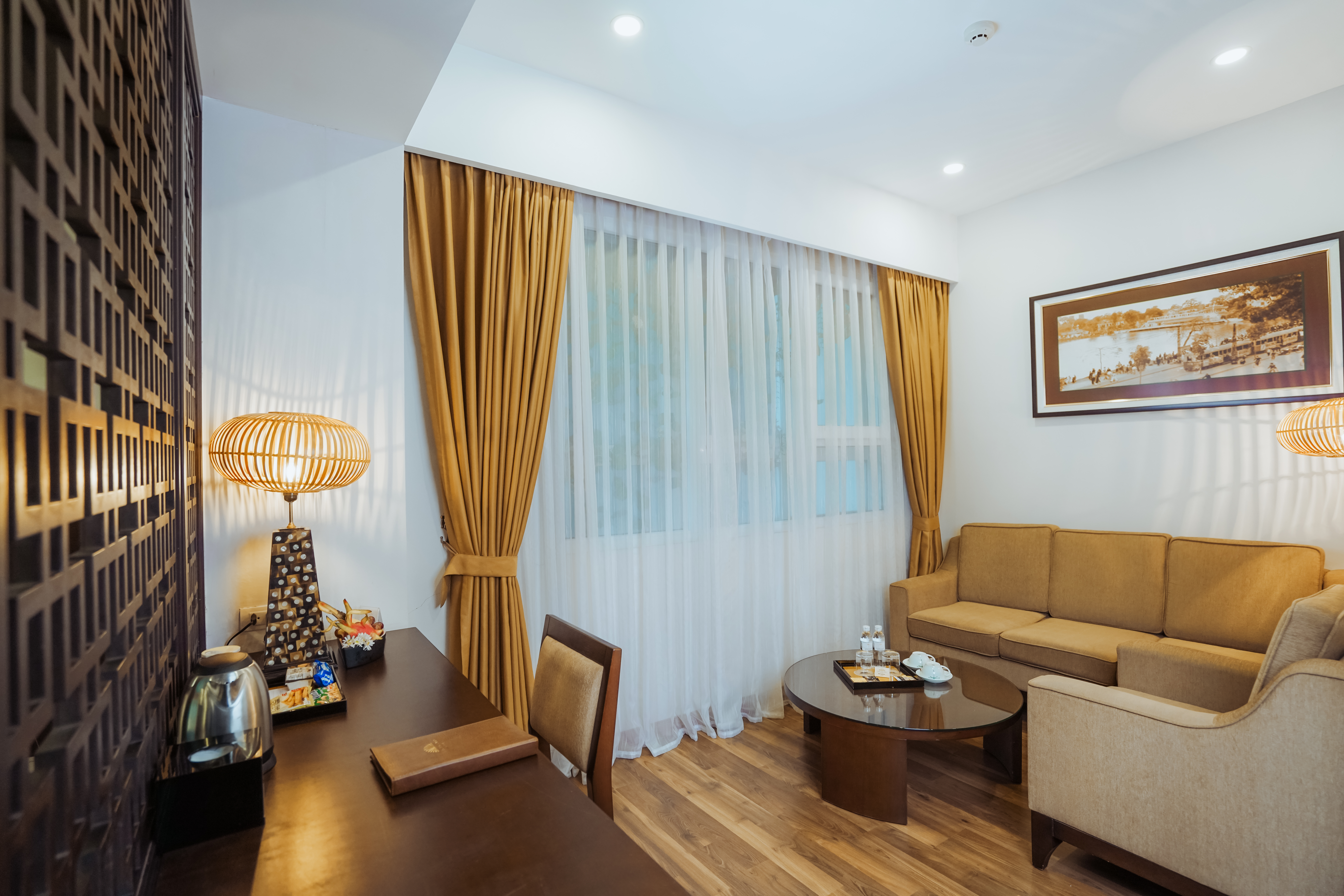 Junior Suite King Size Bed