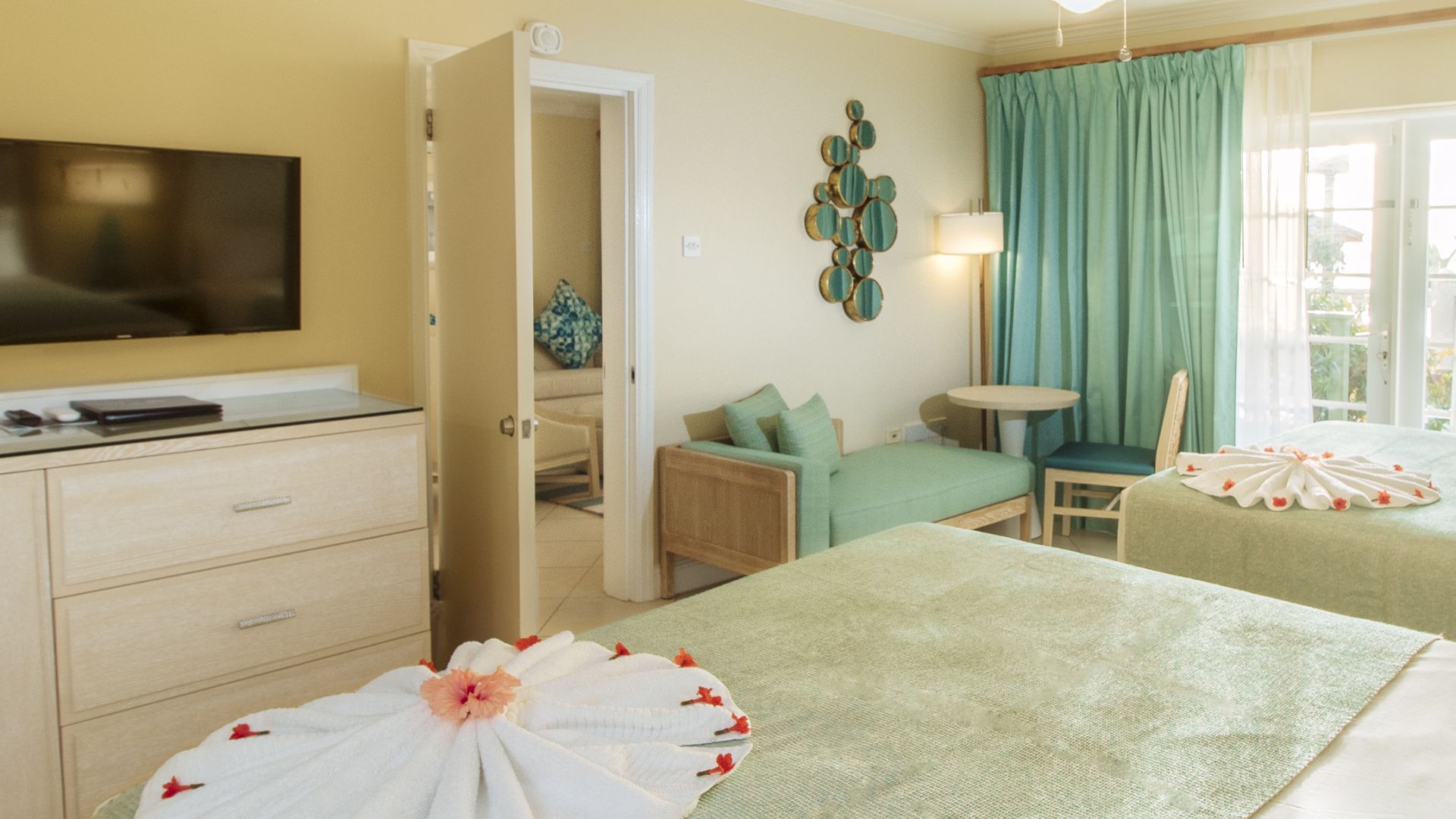 Room Deluxe Beach Front