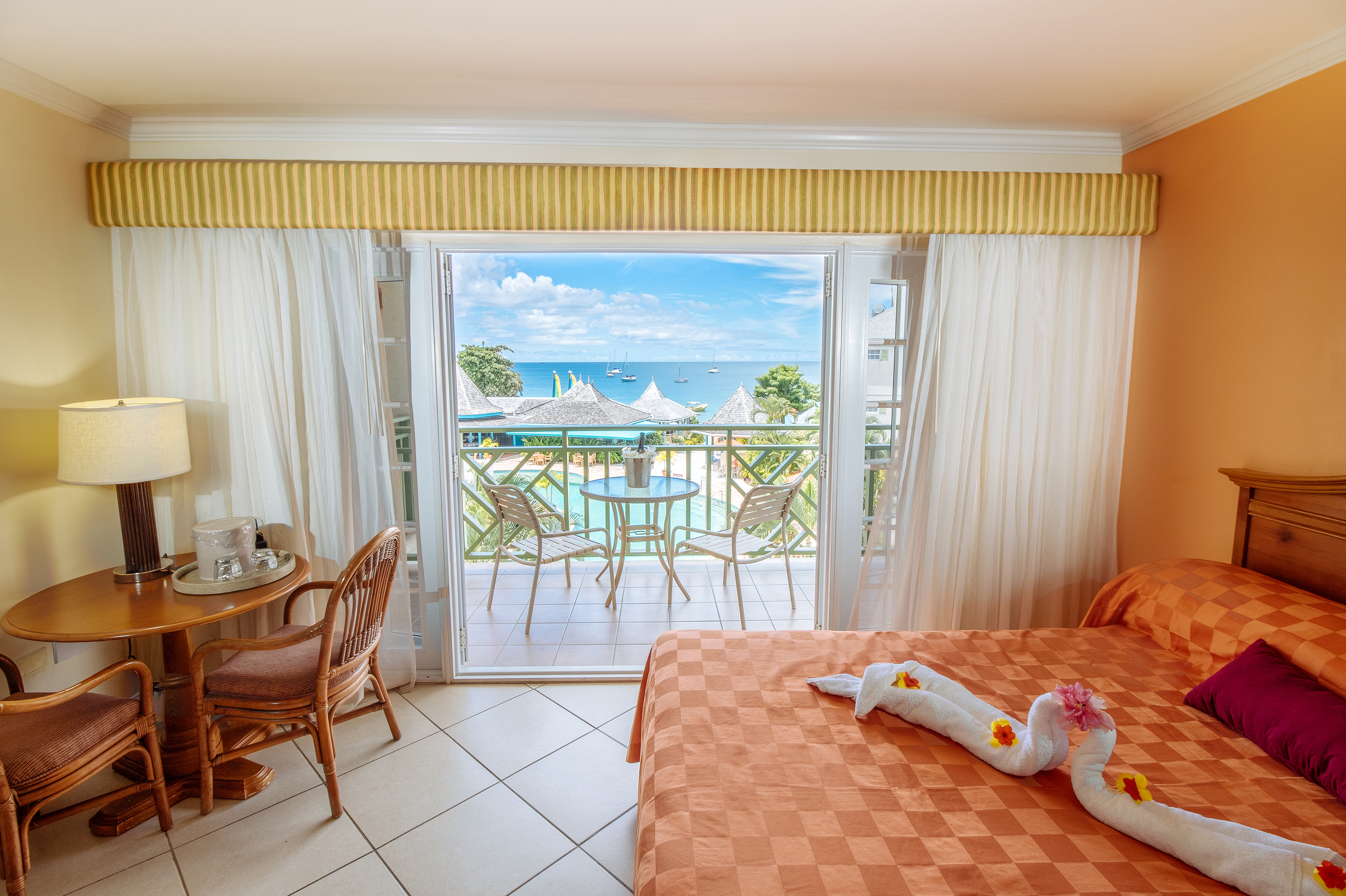 Room Deluxe Pool View