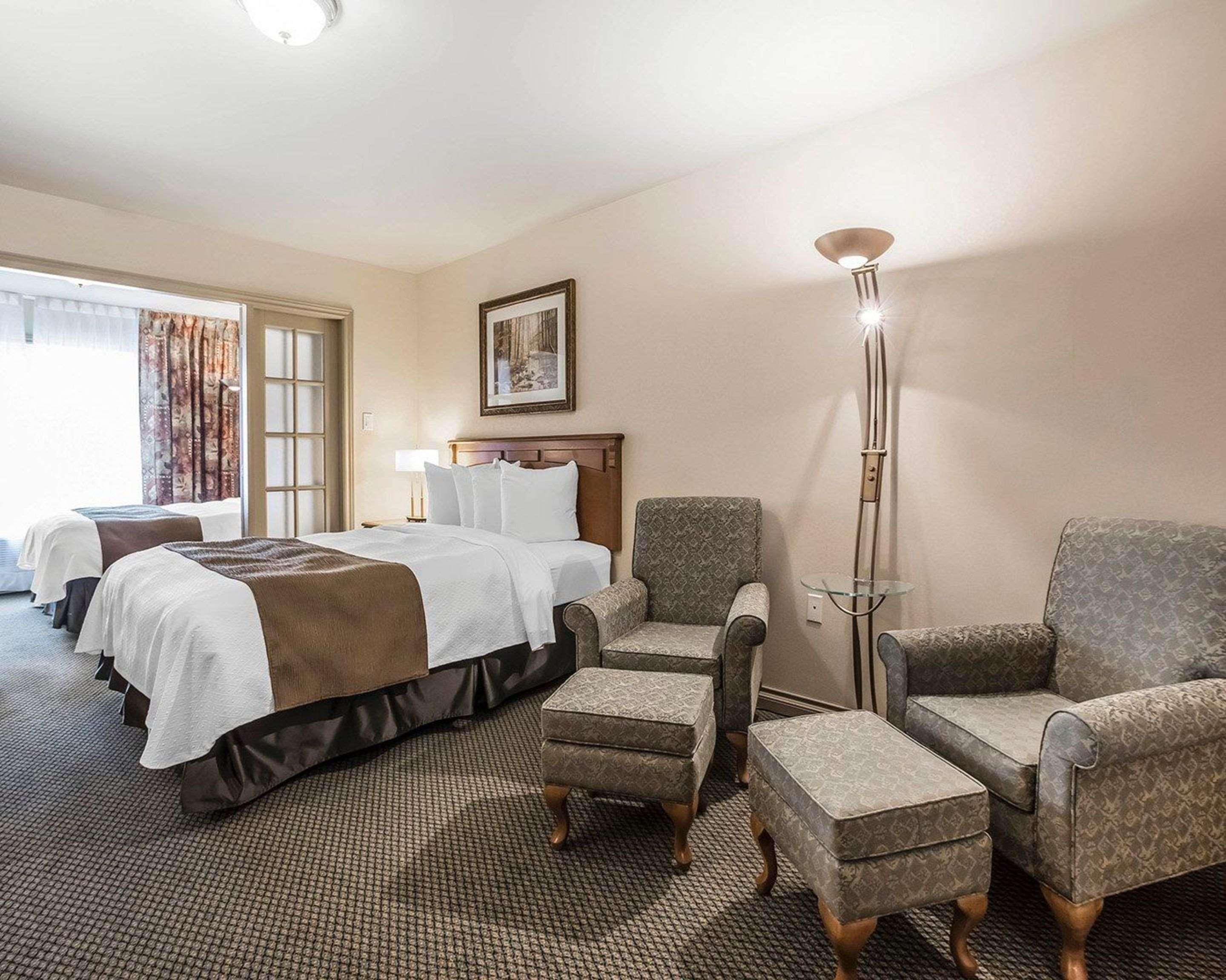 Suite Two Queen Beds Non Smoking