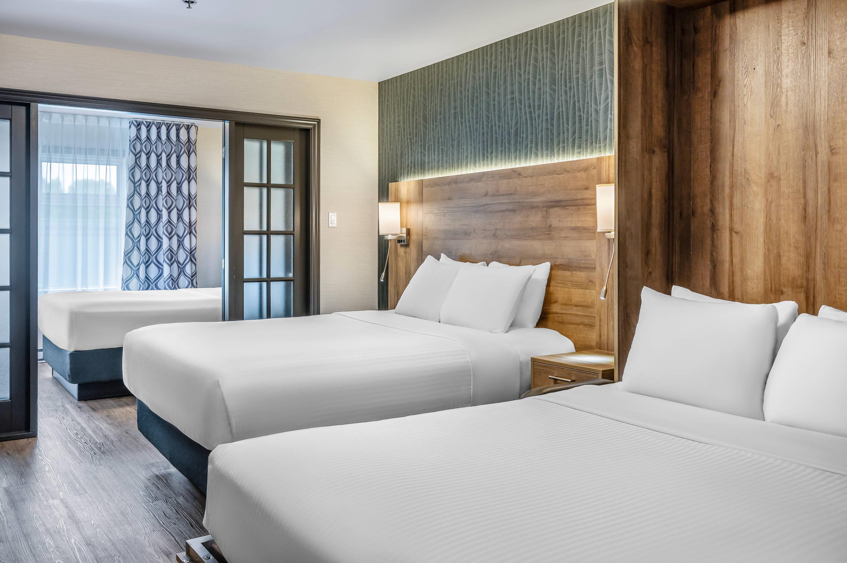 Quadruple Two Queen Beds