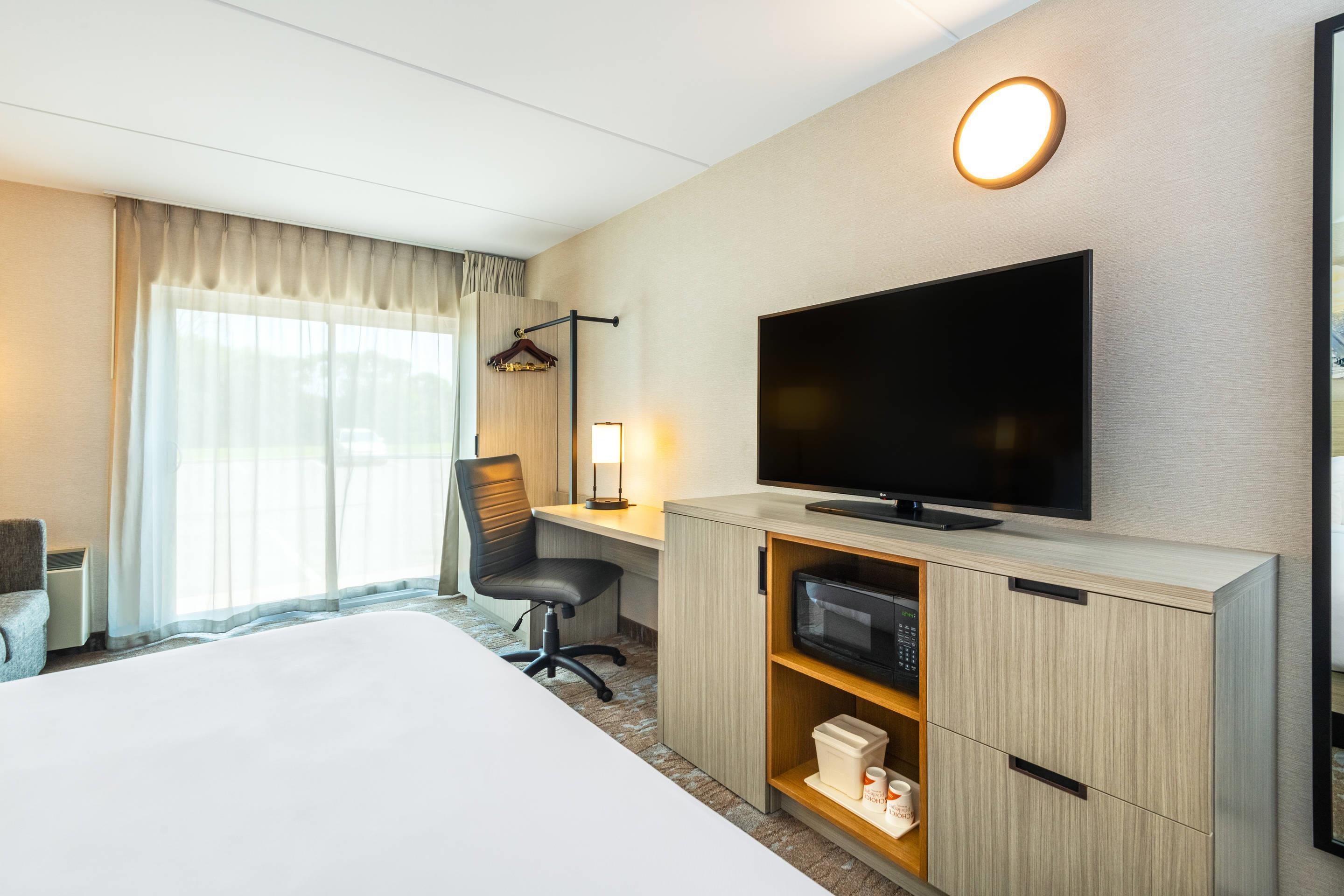 Double King Bed Non Smoking