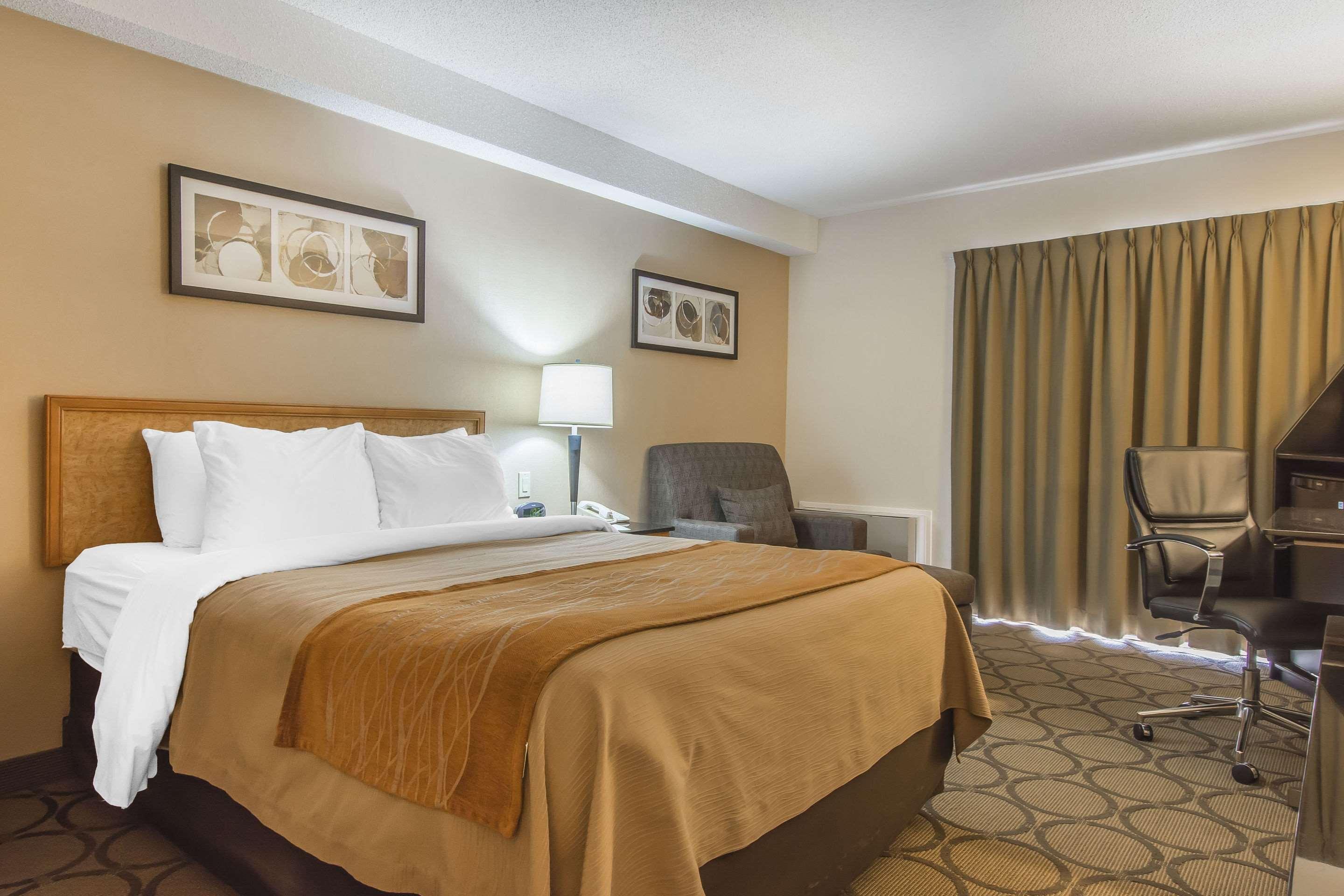 Double Queen Bed Non Smoking