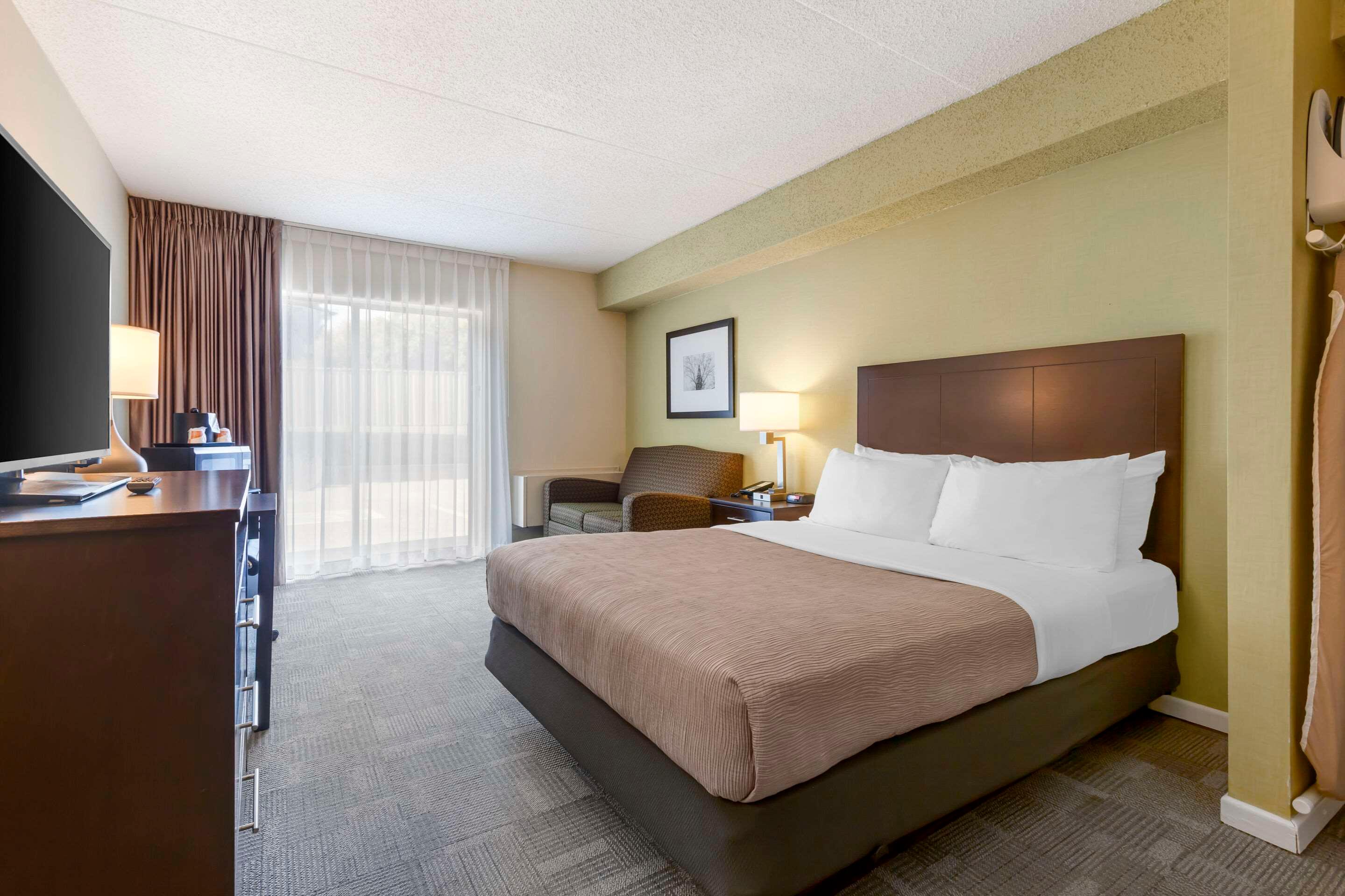 Double Queen Bed Non Smoking