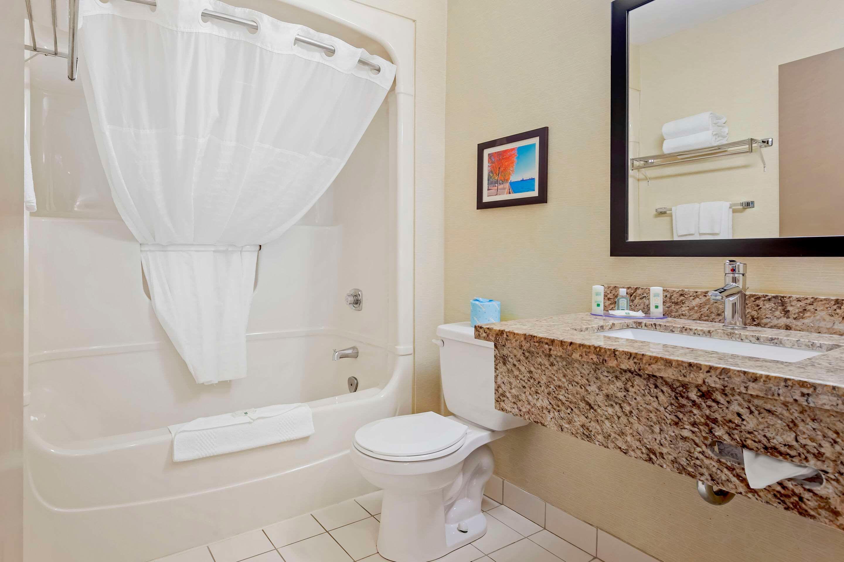 Double King Bed Non Smoking