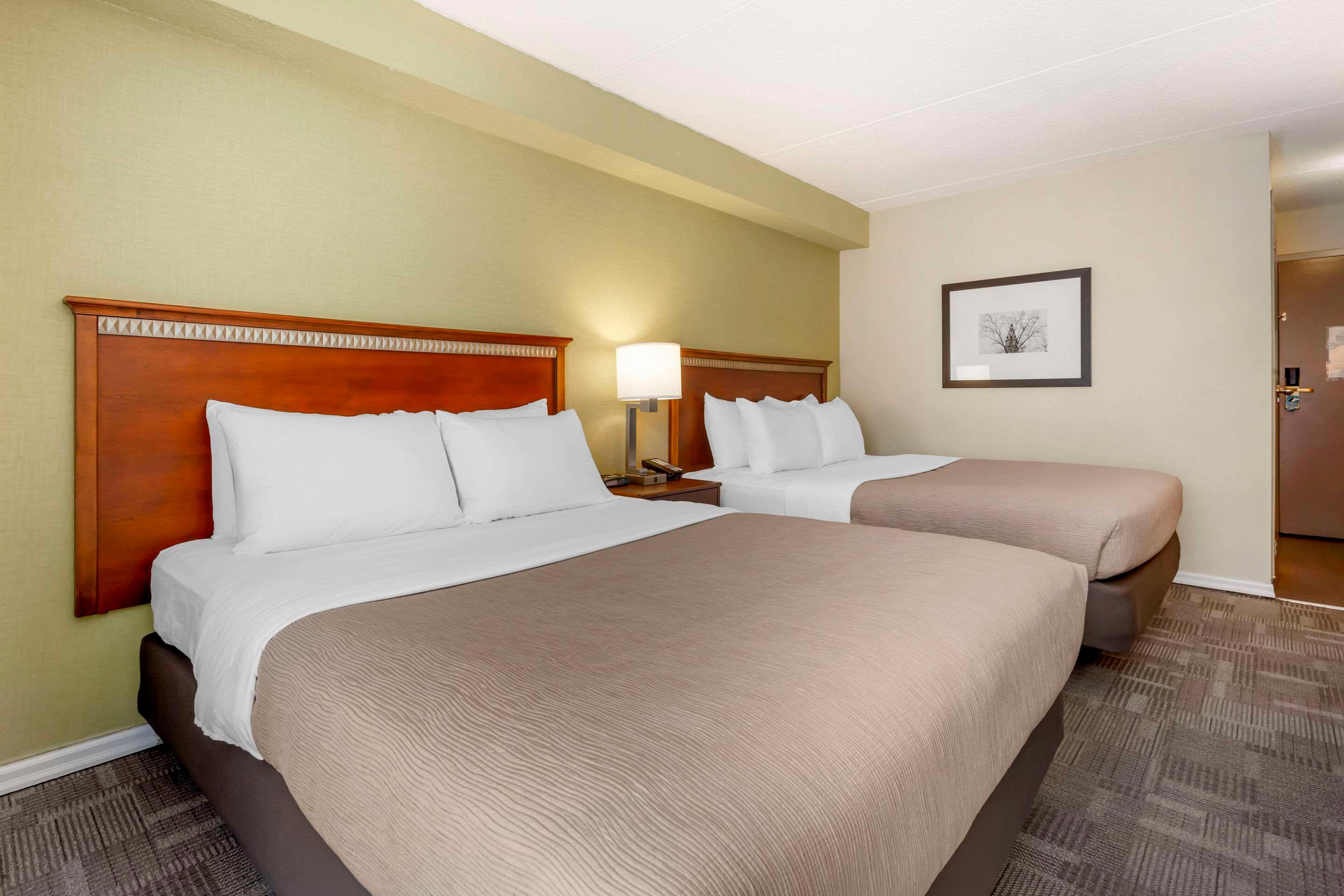 Double Two Queen Beds Non Smoking