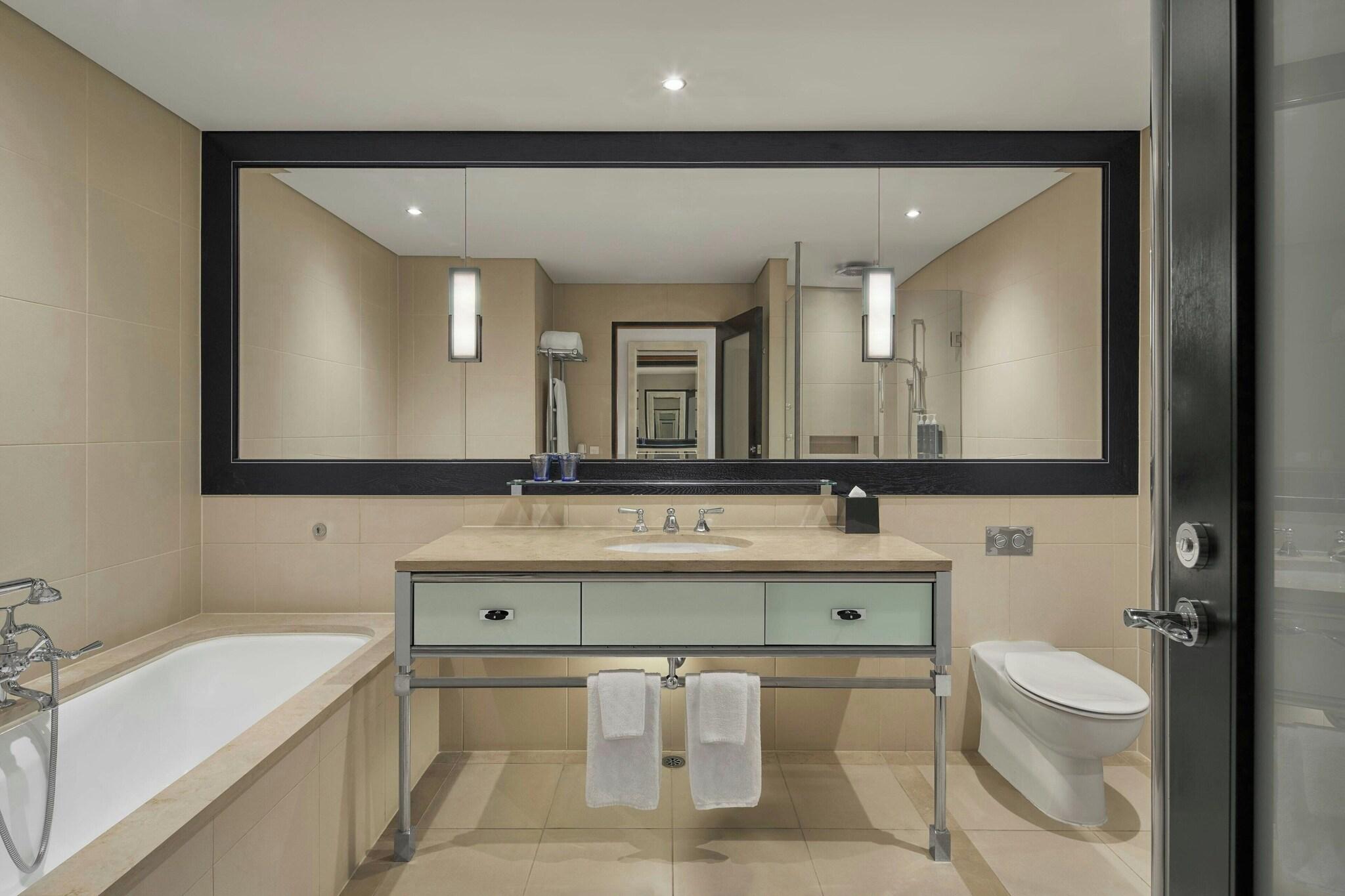 Double City View King Bed