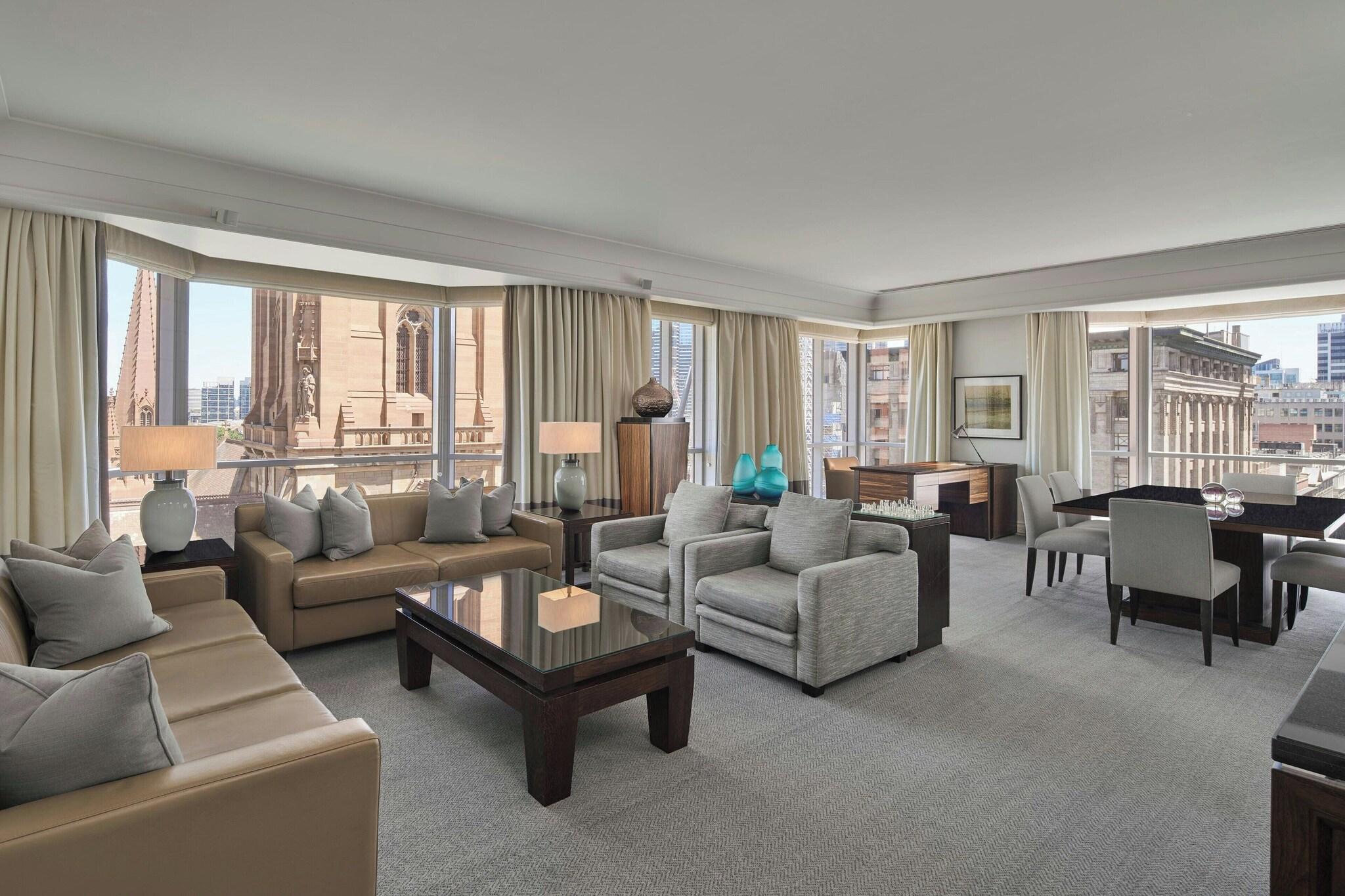 Suite City View King Bed