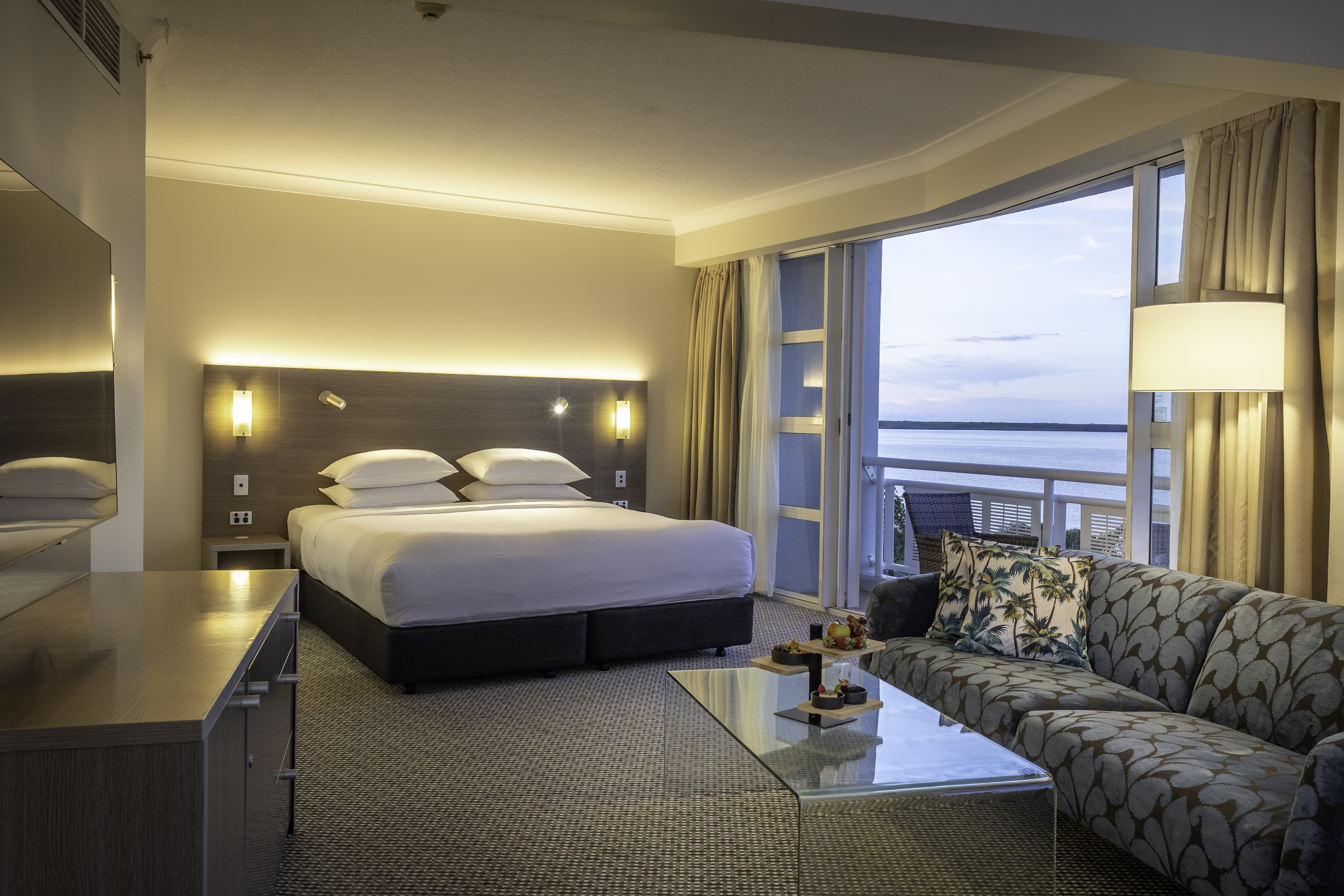 Suite King Bed One Bedroom 