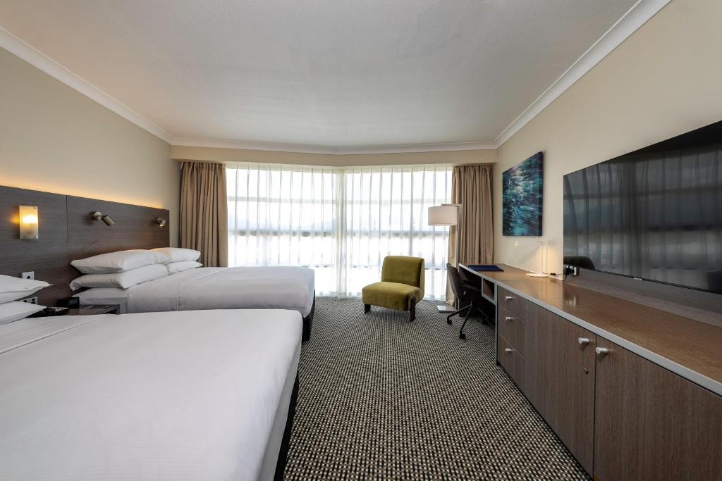 Double Deluxe Mountain View