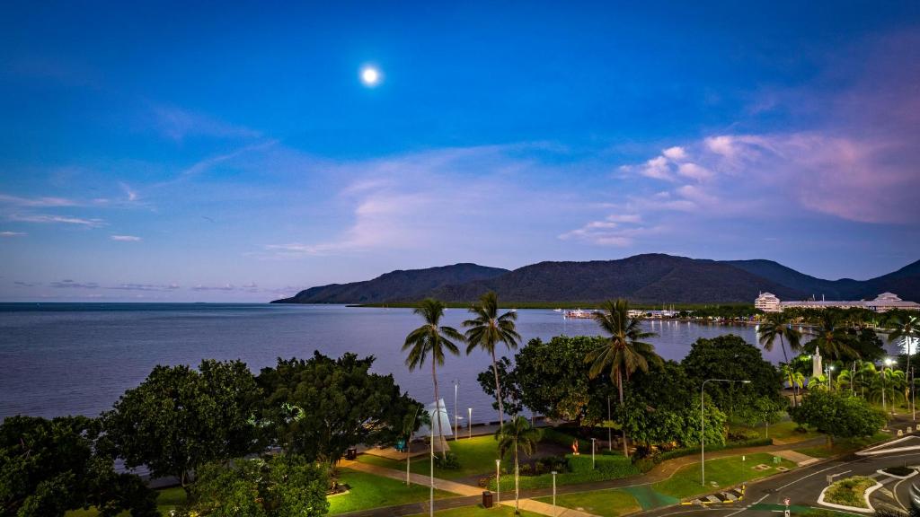 Double Deluxe with Views