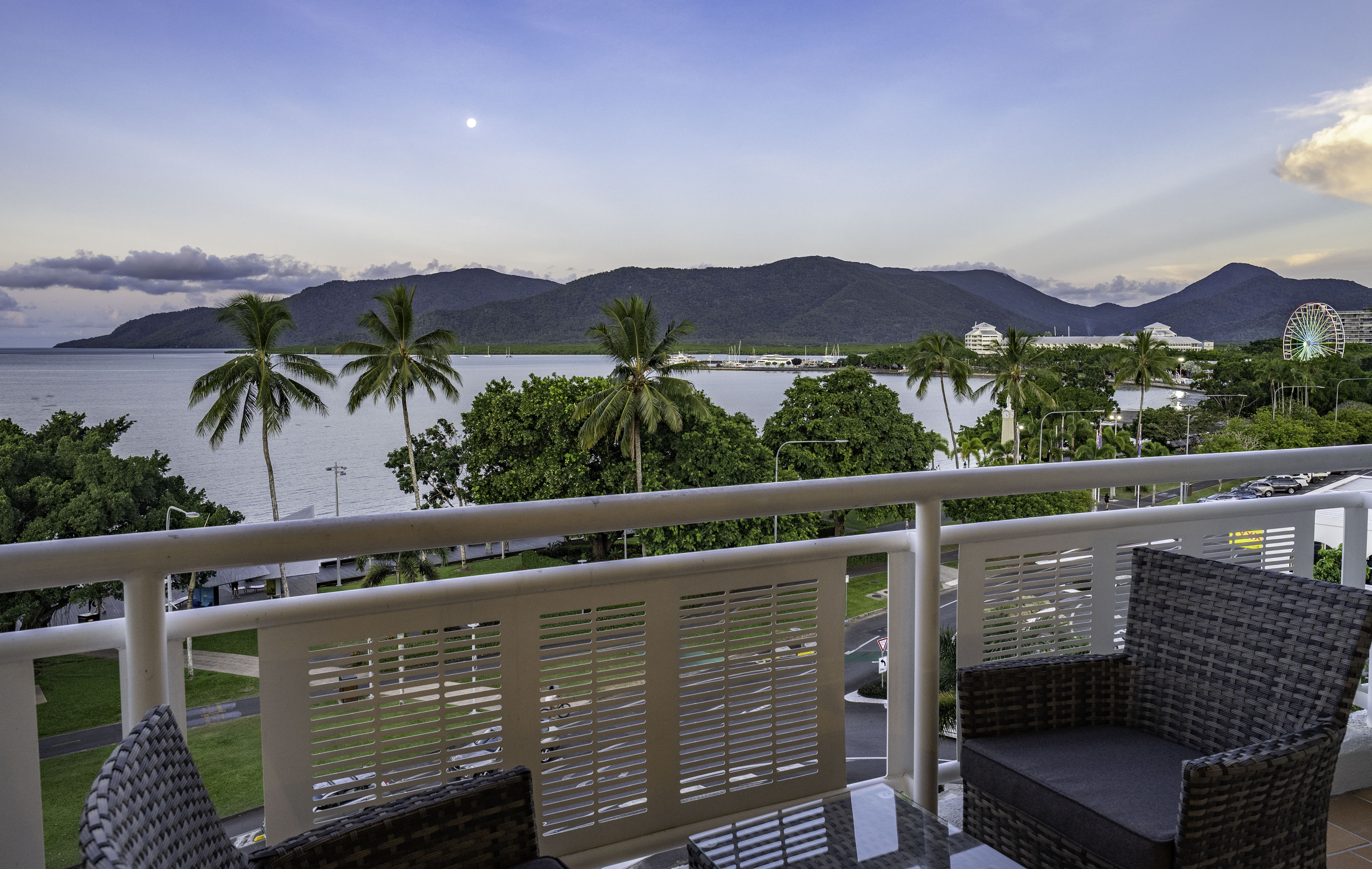 Double Deluxe Sea View with Balcony
