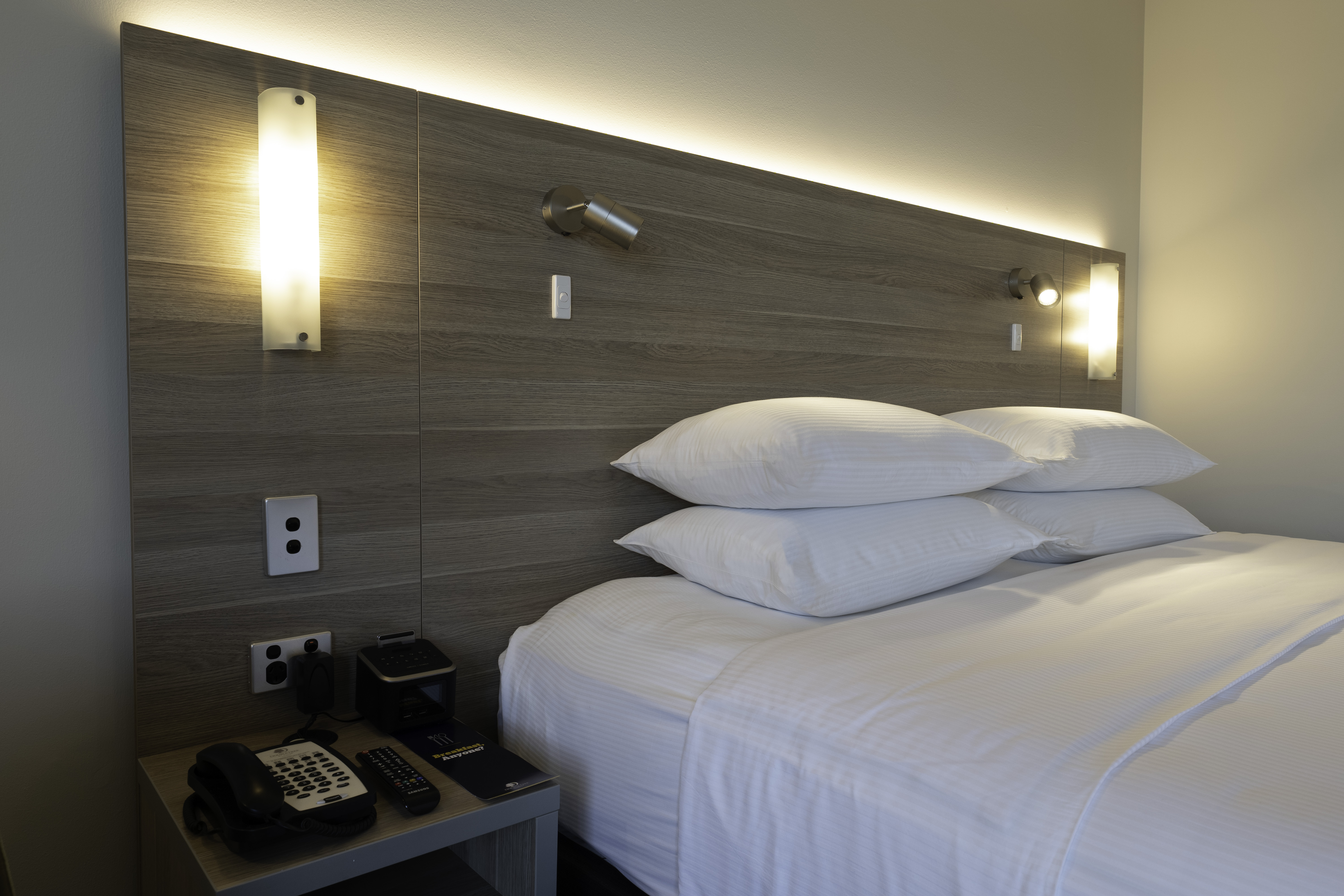 Double Deluxe City View King Bed