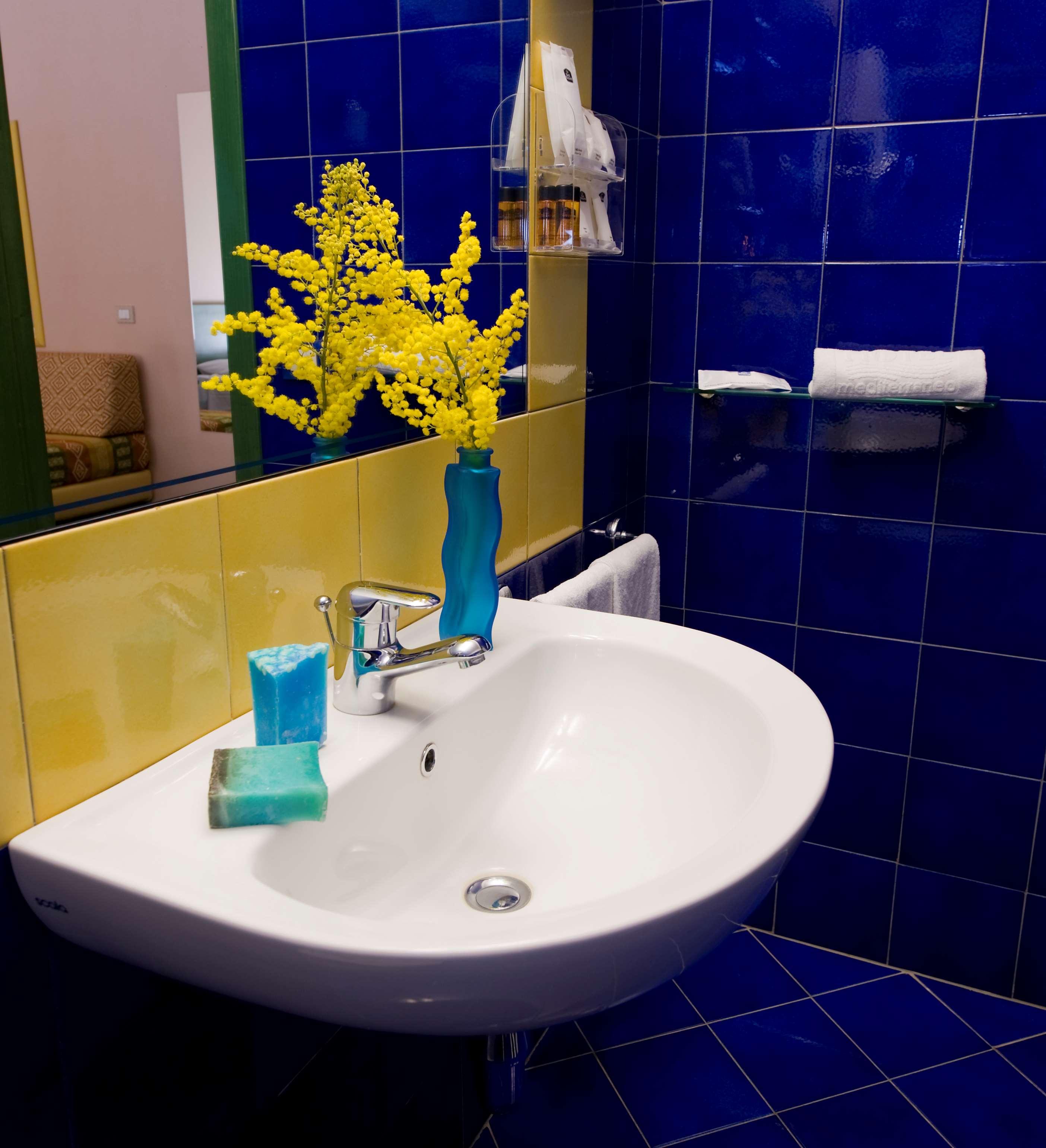 Double Queen Size Bed